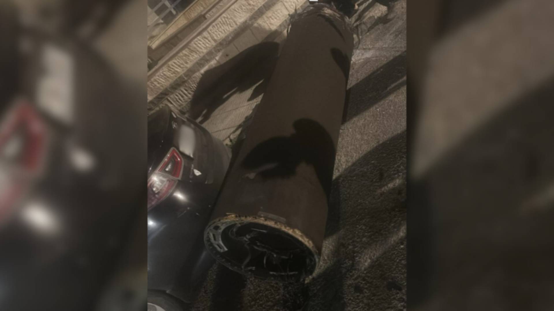 شظايا قال ناشطون إنها سقطت في منطقة مرج الحمام بالعاصمة عمان