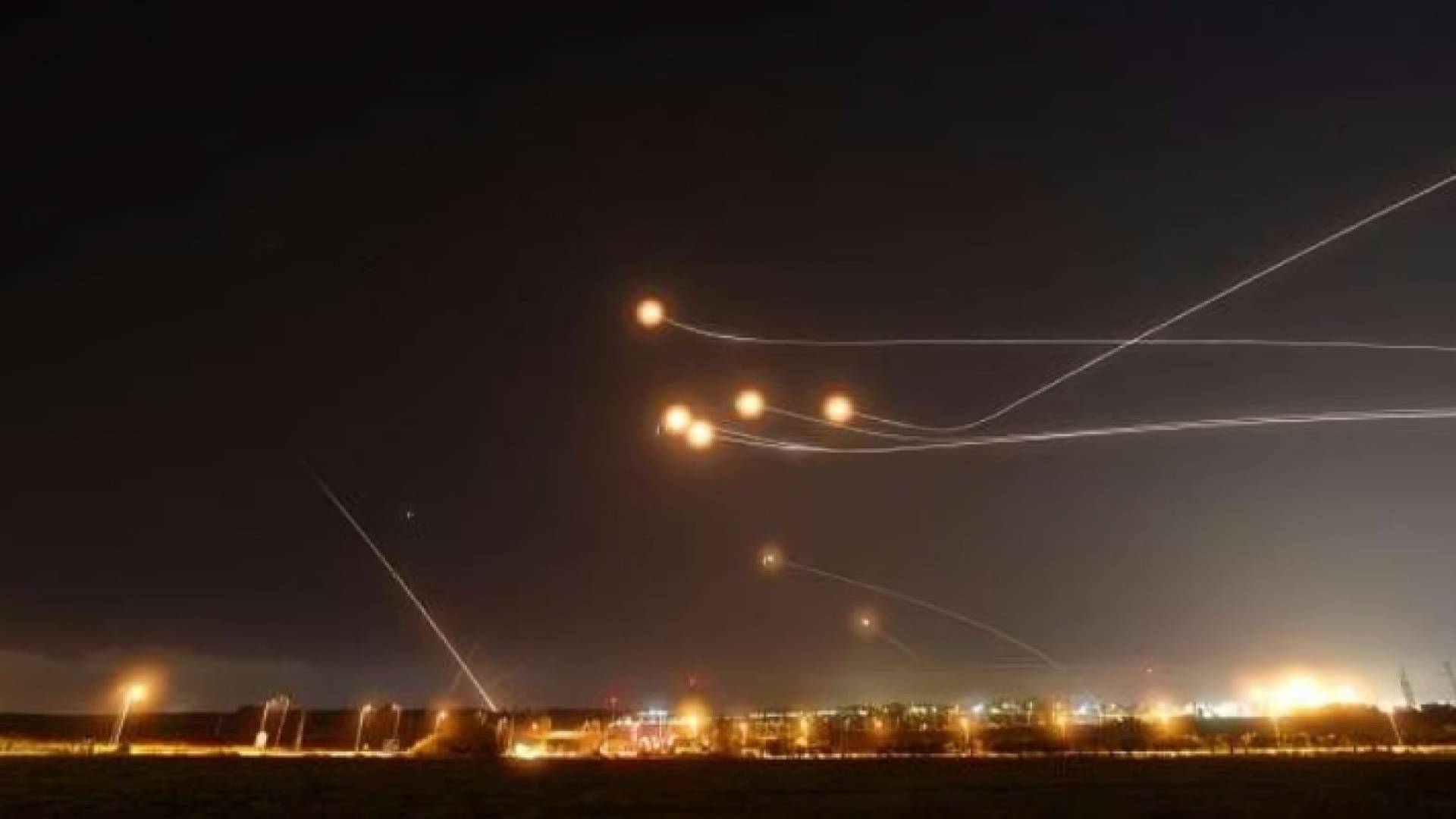 اعتراض صواريخ في سماء تل أبيب "أرشيفية"