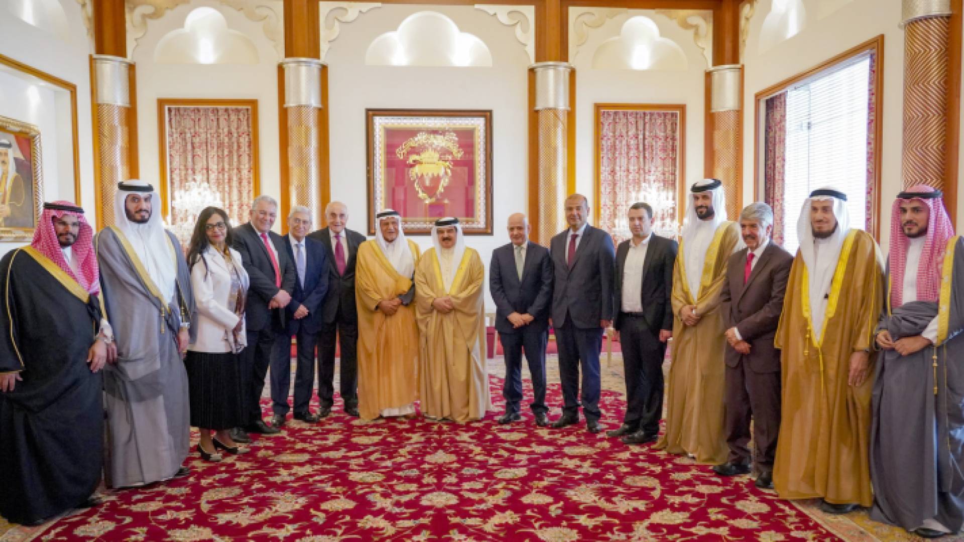 خلال استقبال العاهل البحريني وفد مجلس أمناء صندوق تمكين القدس