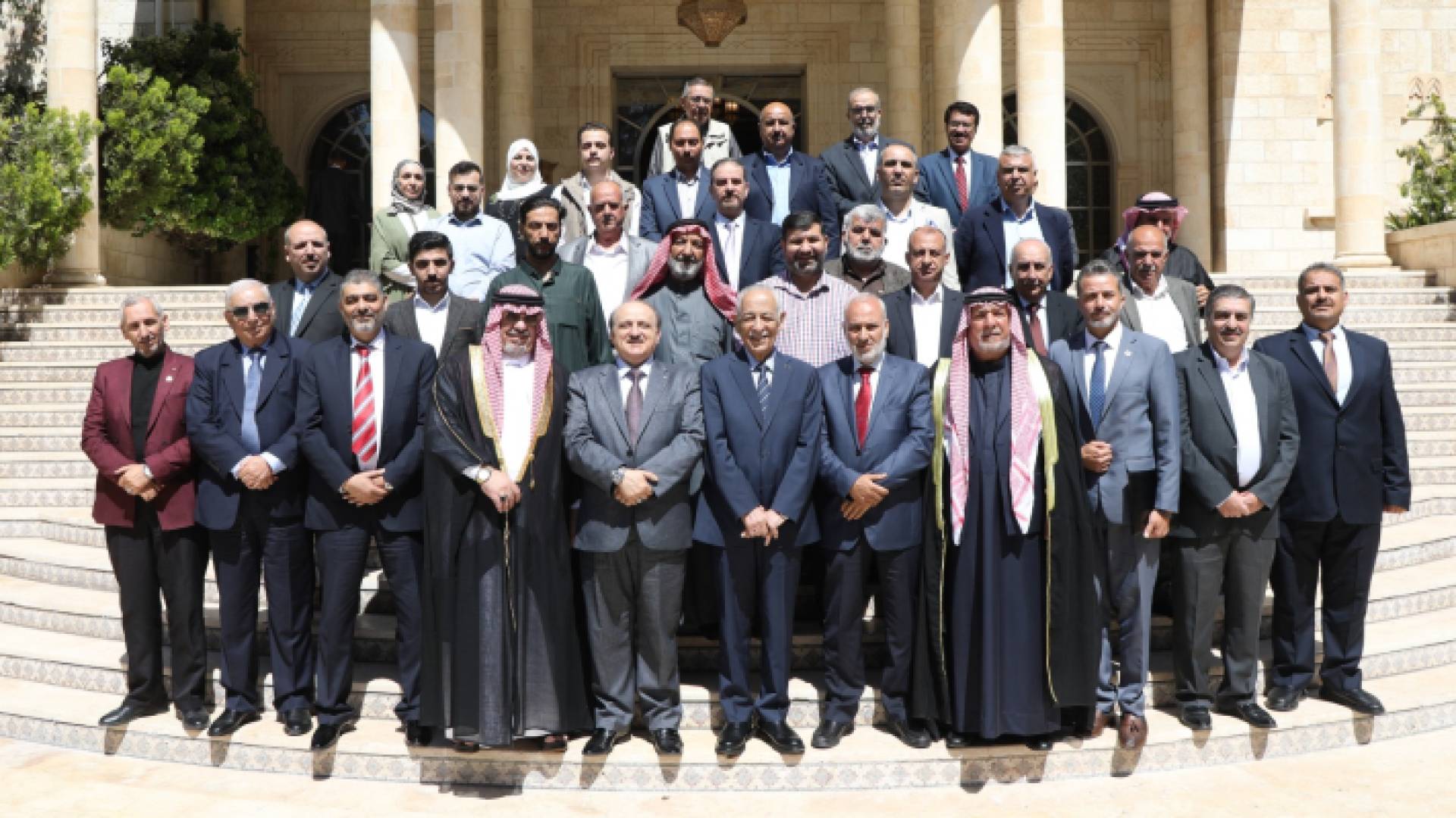 العيسوي يلتقي وفدين من أبناء معان وملتقى النشامى للجالية الأردنية حول العالم