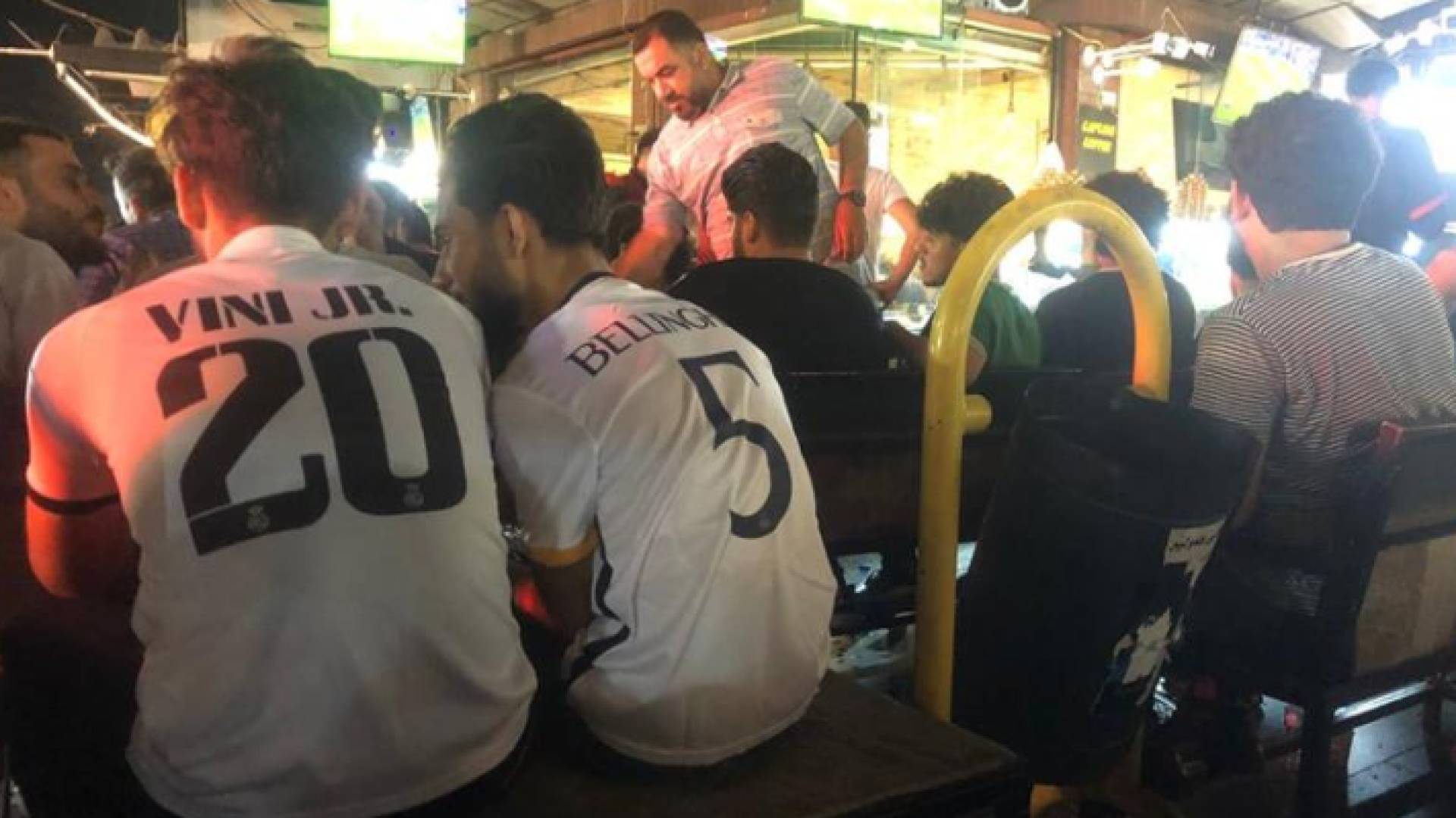 مقهى في العراق