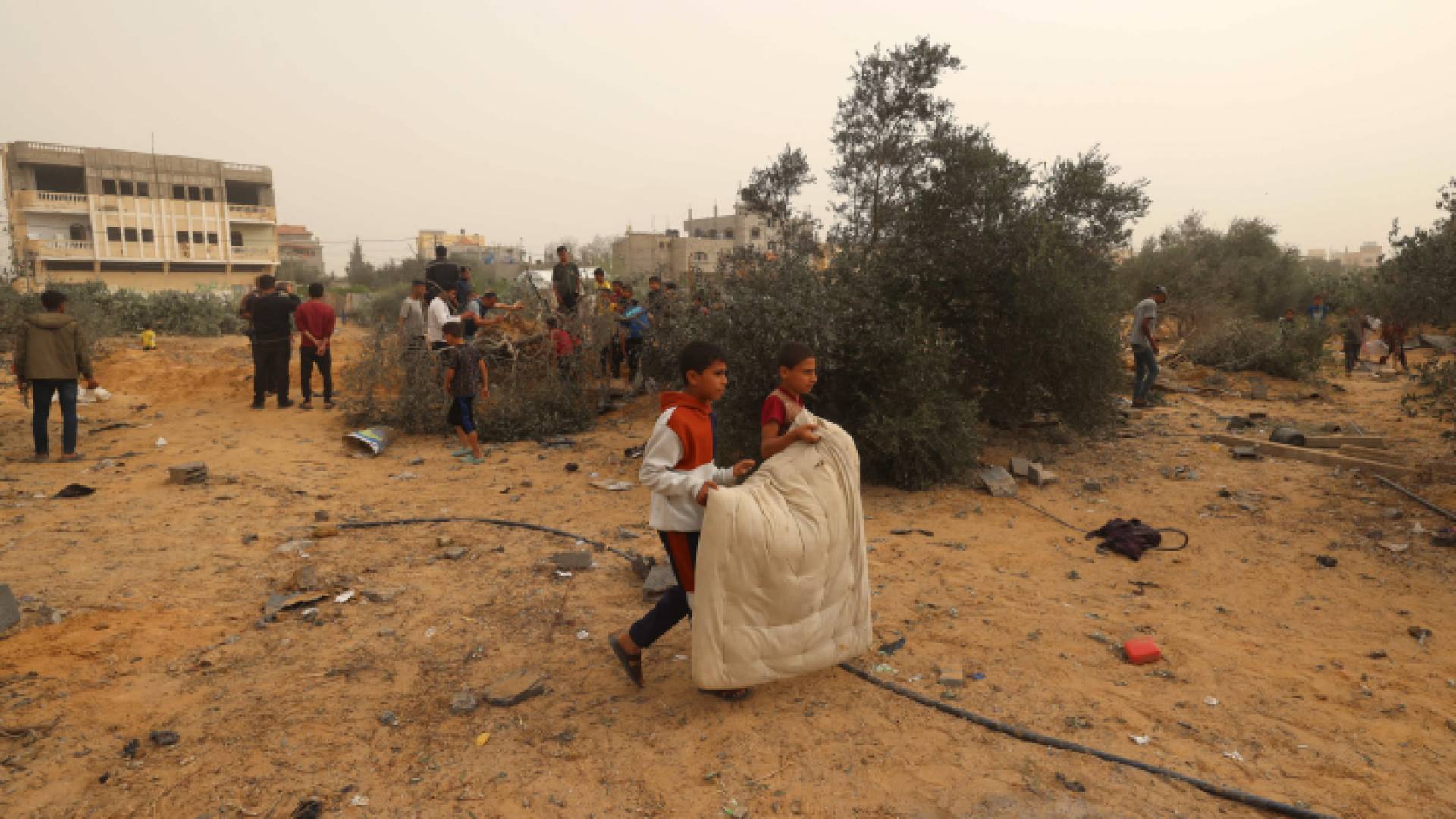 فلسطينيون في رفح بجنوب قطاع غزة