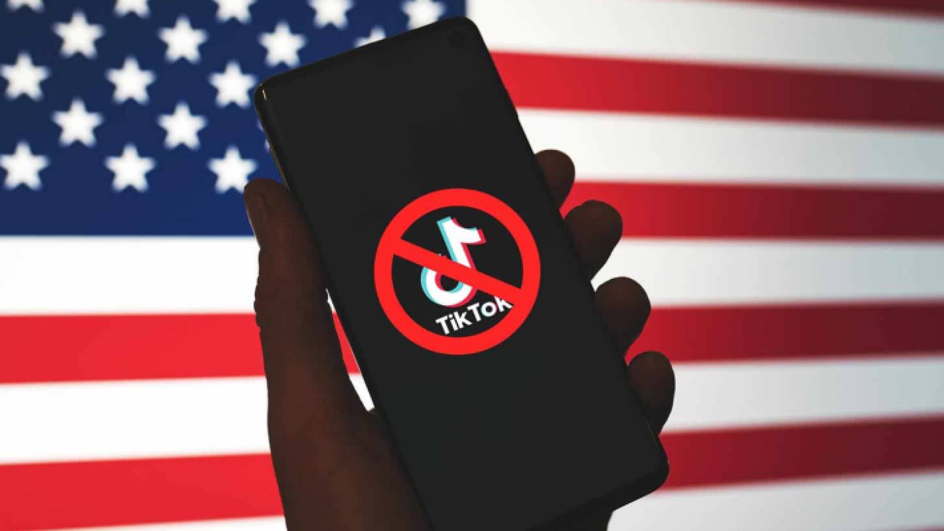 صورة تعبر عن حظر تطبيق "تيك توك" في الولايات المتحدة الأمريكية