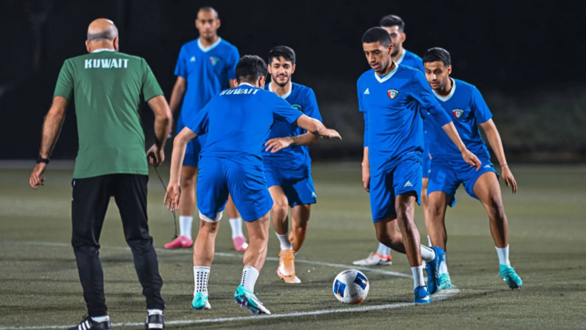 من تدريبات المنتخب الكويتي