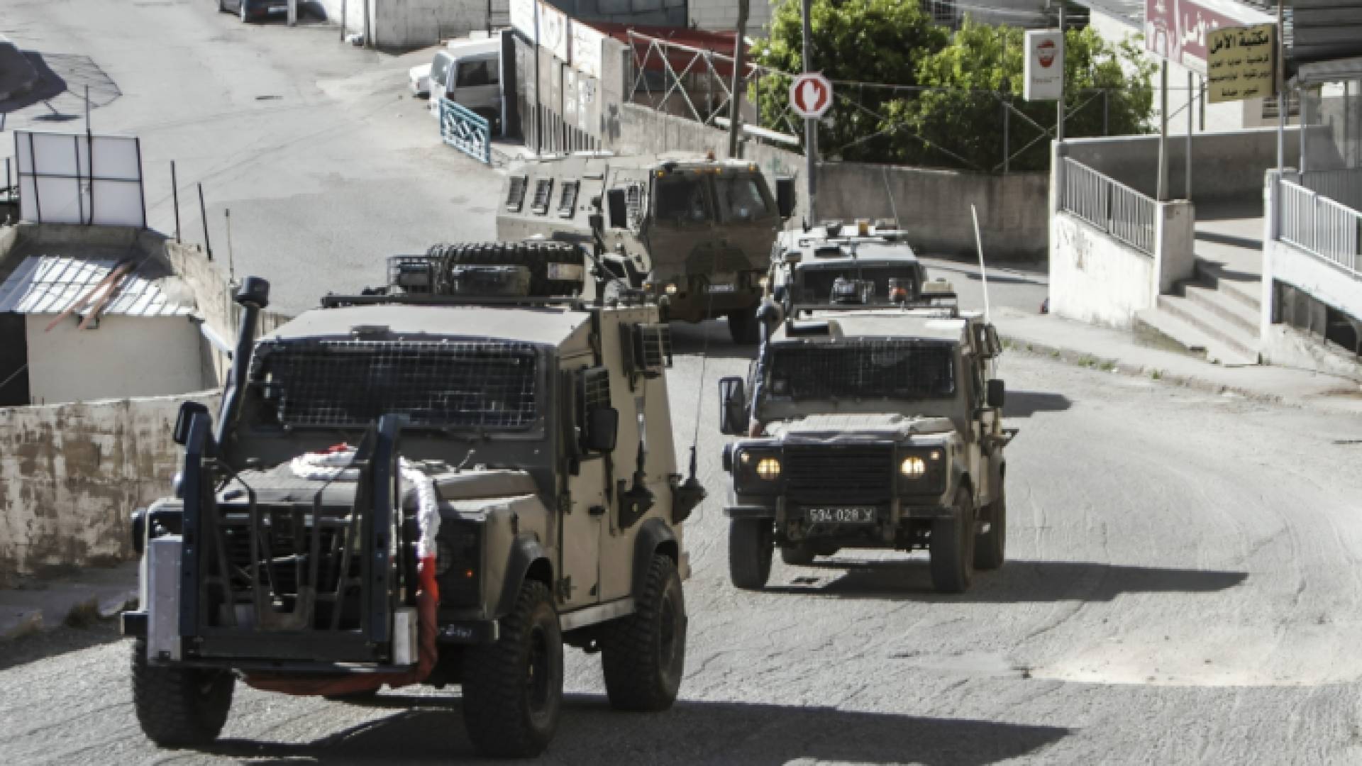 آليات الاحتلال خلال اقتحام مدن في الضفة الغربية