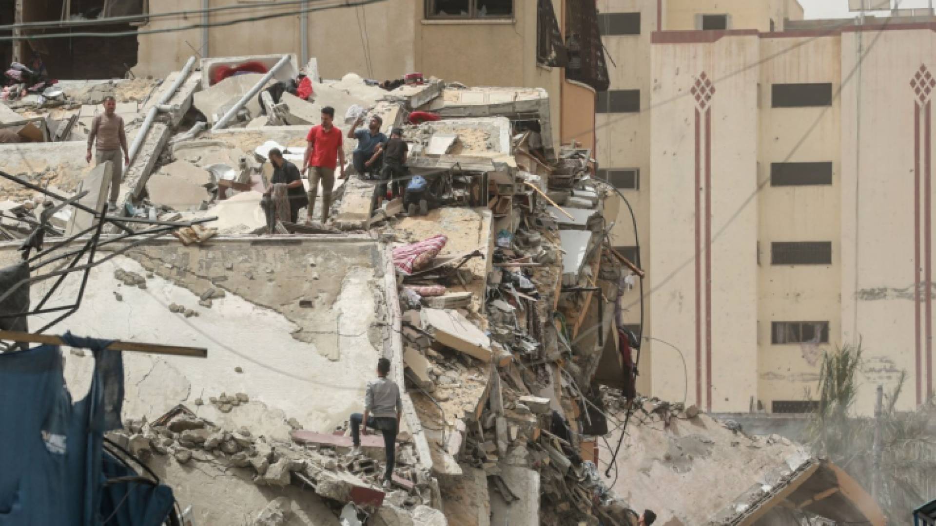 مبنى منهار في غزة جراء قصف الاحتلال - أرشيفية