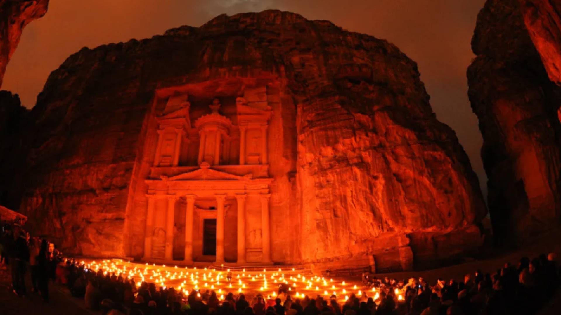 مدينة البترا الأثرية