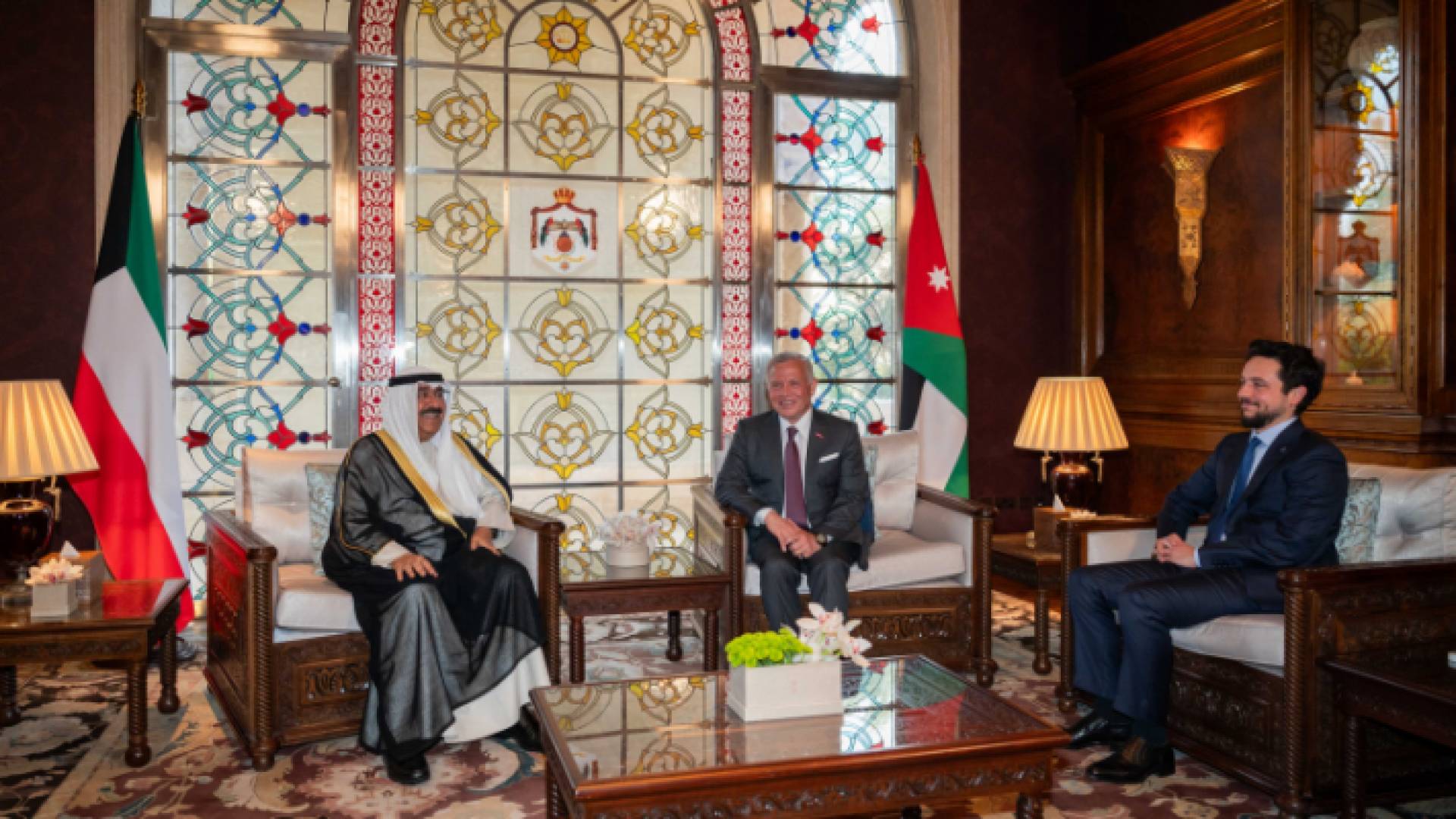 الملك وولي العهد وأمير دولة الكويت