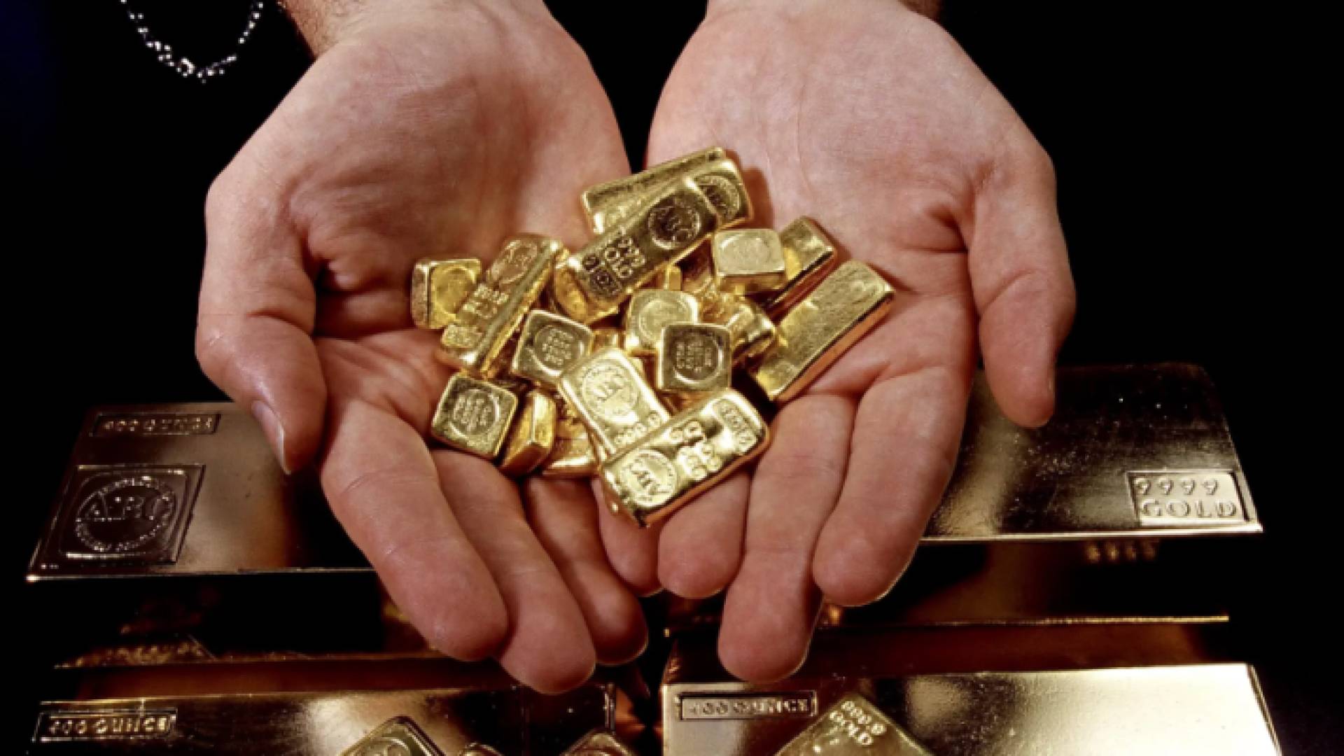 سبائك من الذهب