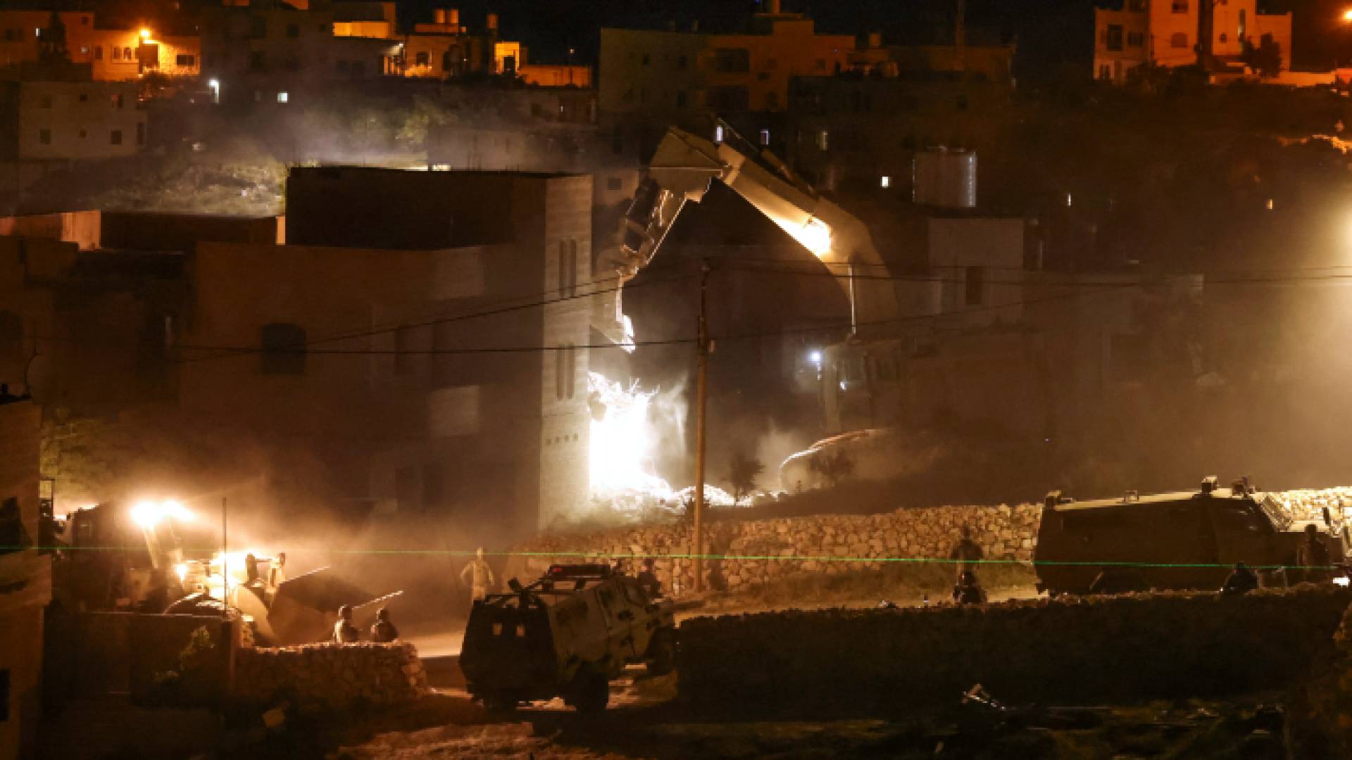 قوات الاحتلال خلال اقتحام مدن فلسطينية