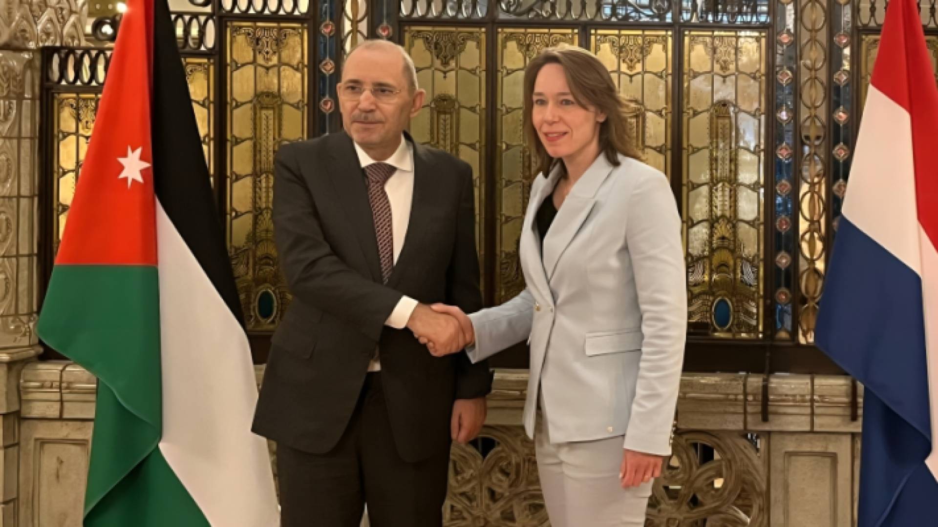 الصفدي ونظيرته الهولندية