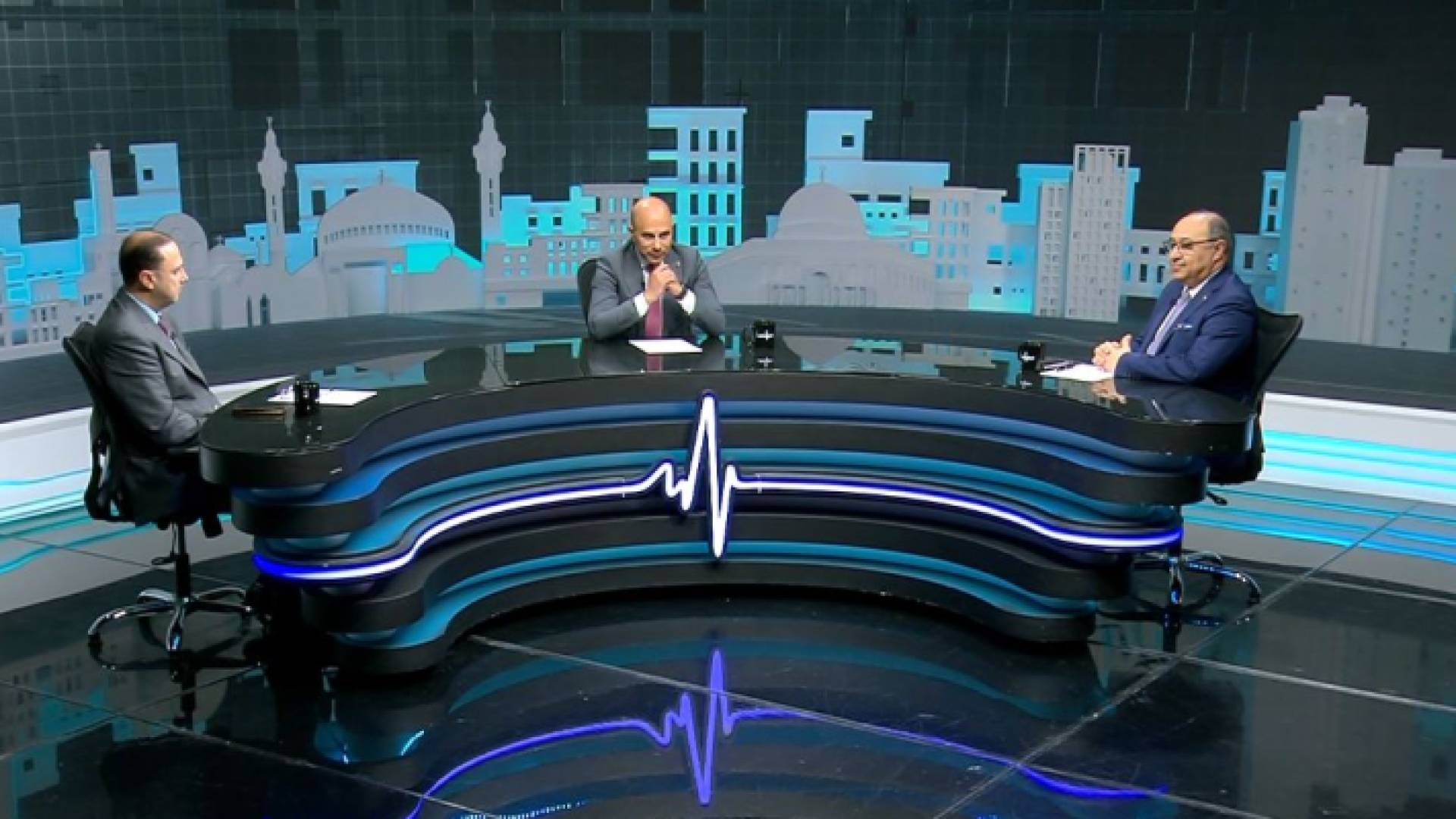 وزير الإعلام السابق المهندس صخر دودين أمين عام حزب الميثاق الدكتور محمد المومني خلال استضافتهما في برنامج "نبض البلد"