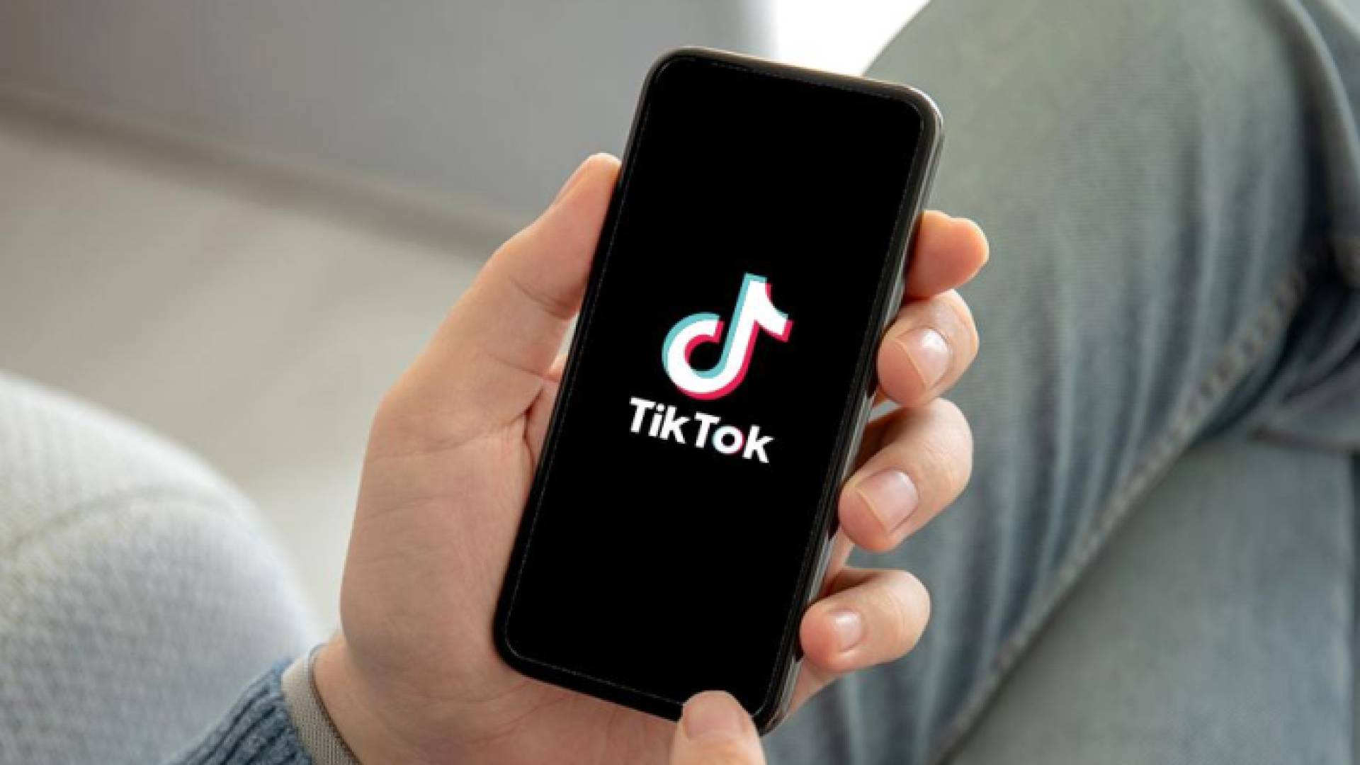 شعار تطبيق تيك توك - تعبيرية