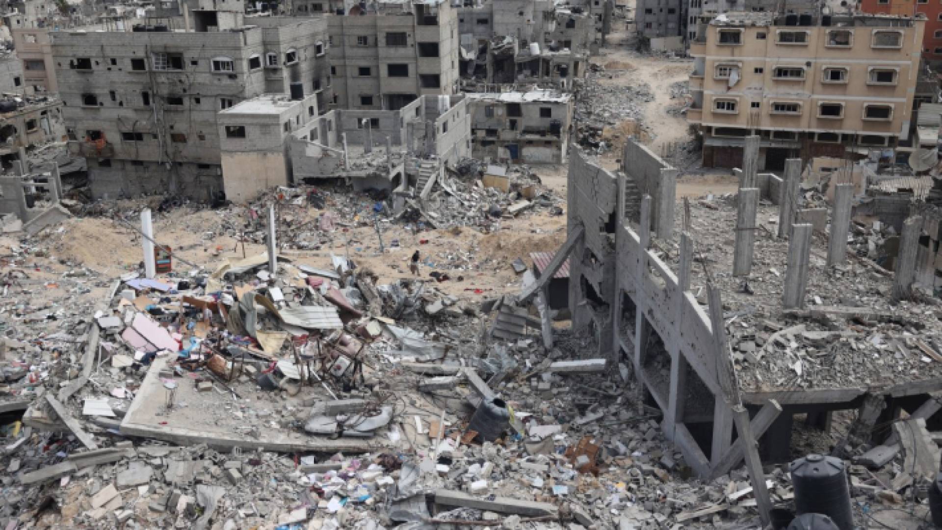 دمار منازل جراء عدوان الاحتلال في خان يونس بغزة