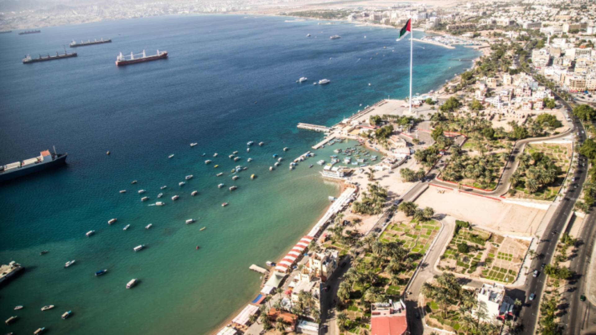 صورة جوية لجانب من مدينة العقبة