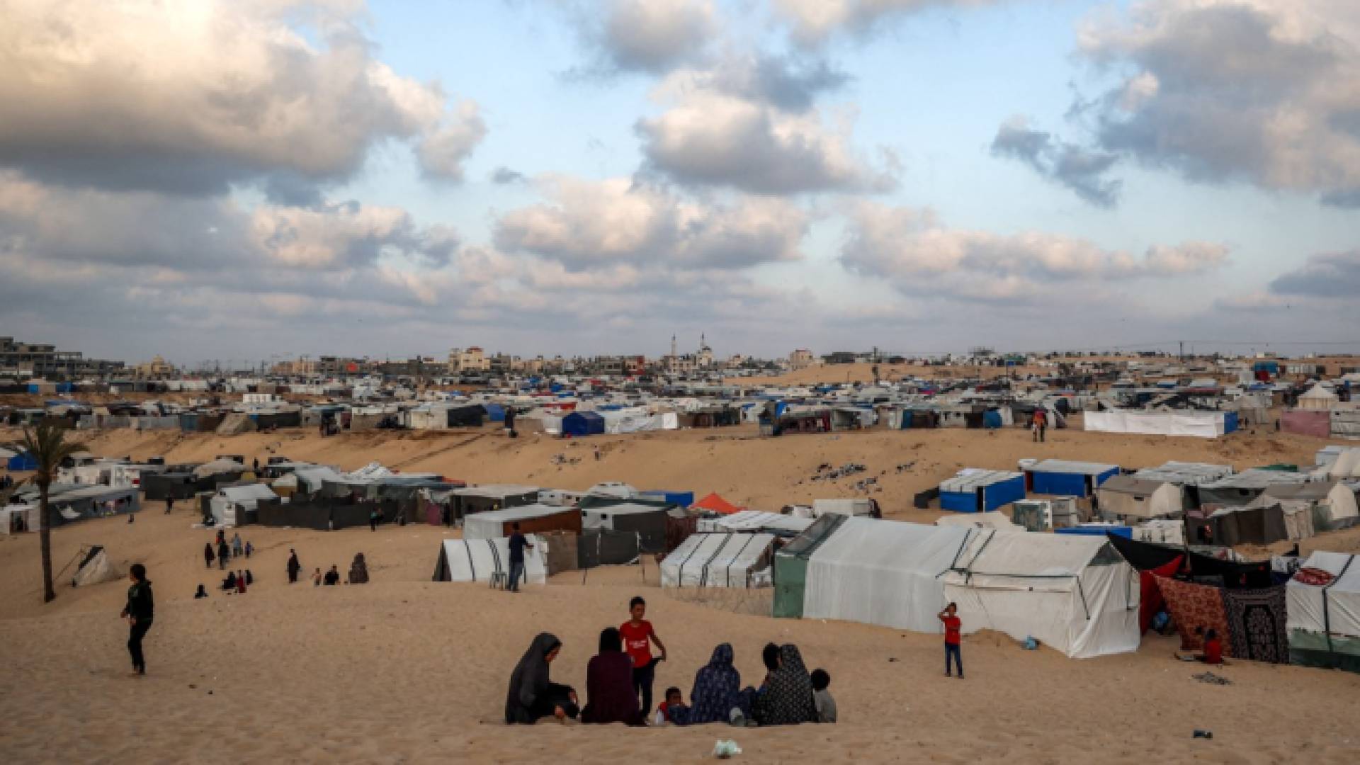 خيام النازحين في مدينة رفح جنوبي قطاع غزة