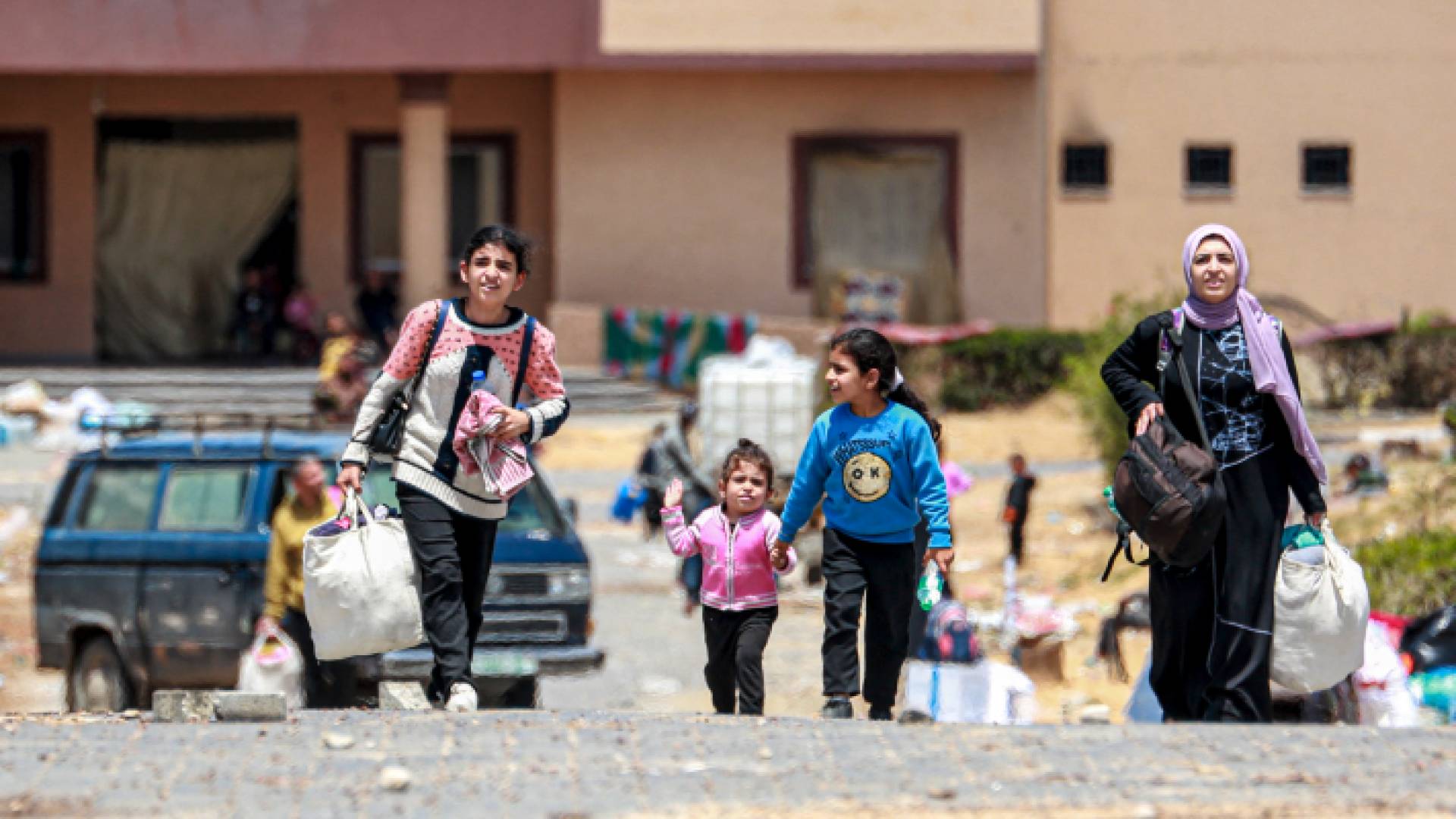 فلسطينية نازحة في قطاع غزة