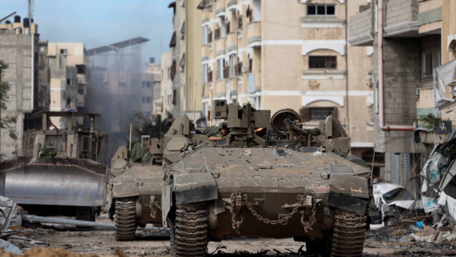 دبابات لجيش الاحتلال الإسرائيلي في قطاع غزة