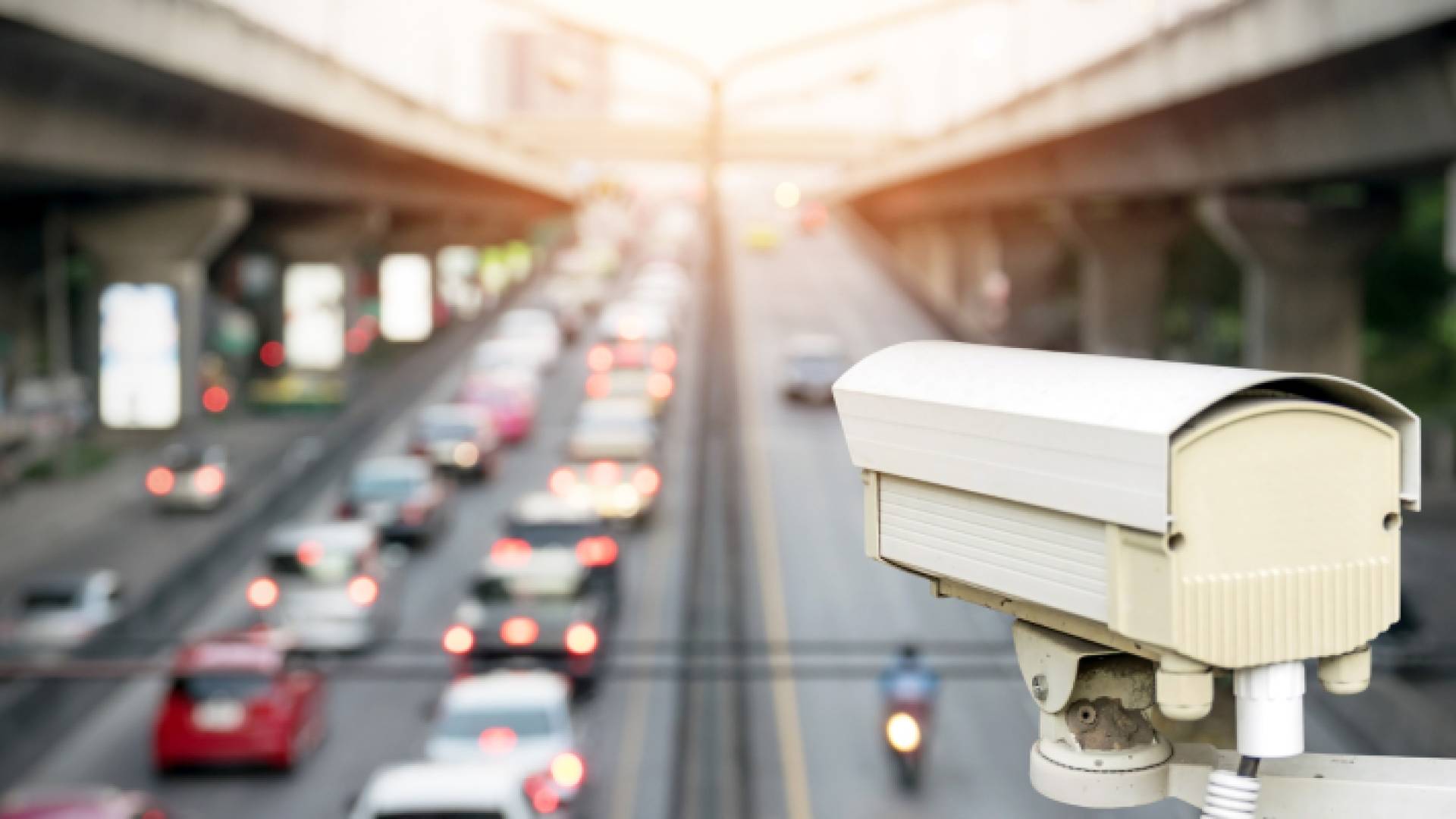 كاميرة مراقبة - تعبيرية