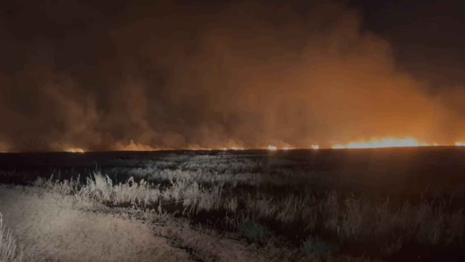 حريق ضخم في المفرق