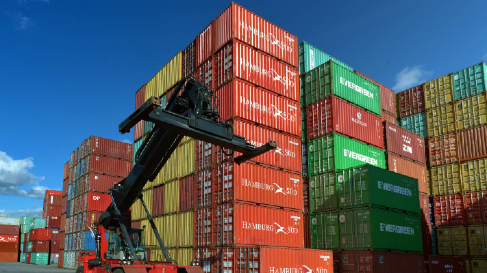 حاويات شحن - تعبيرية