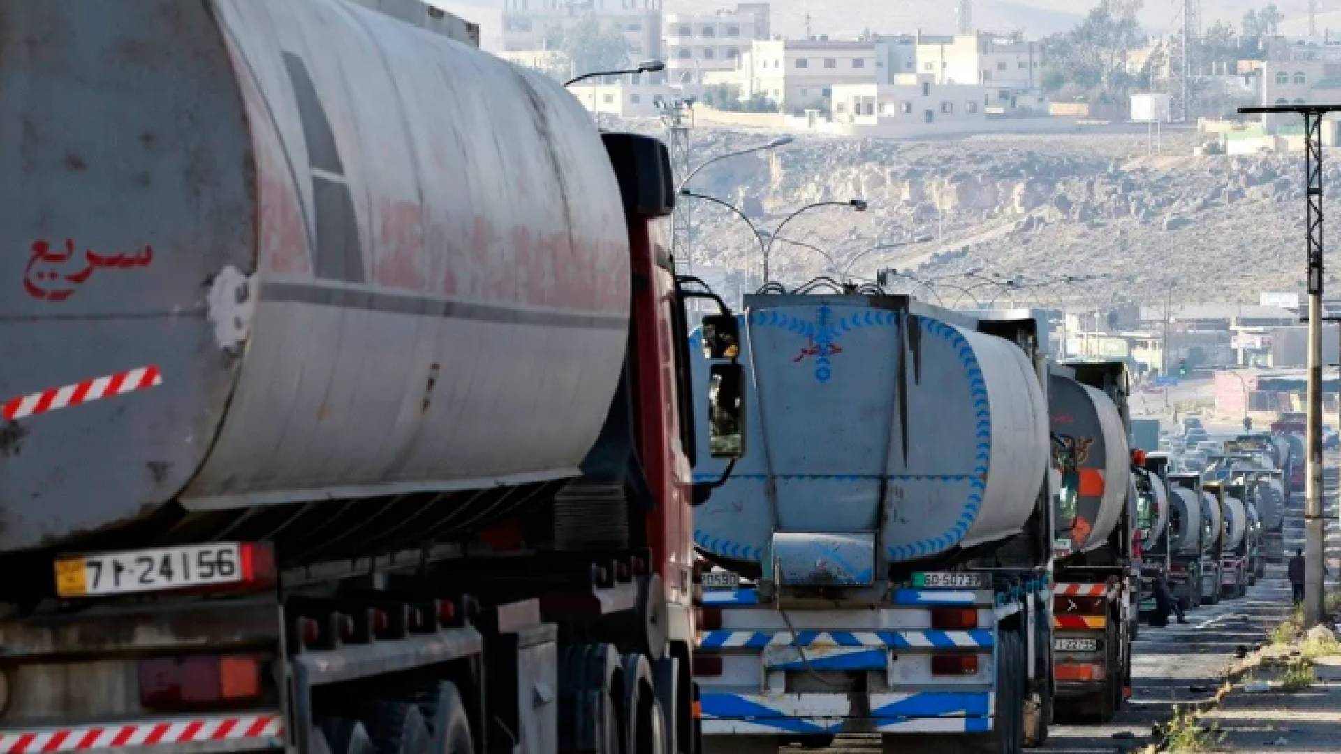 صهريج نقل نفط أردنية