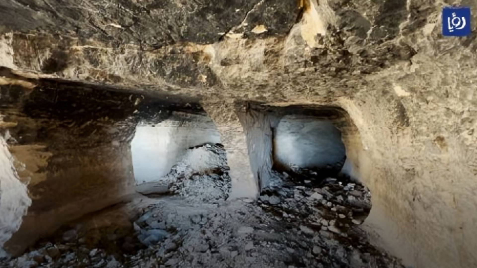 كهوف الجن أو السجن الألماني أو المغارات المعلقة في وادي السير