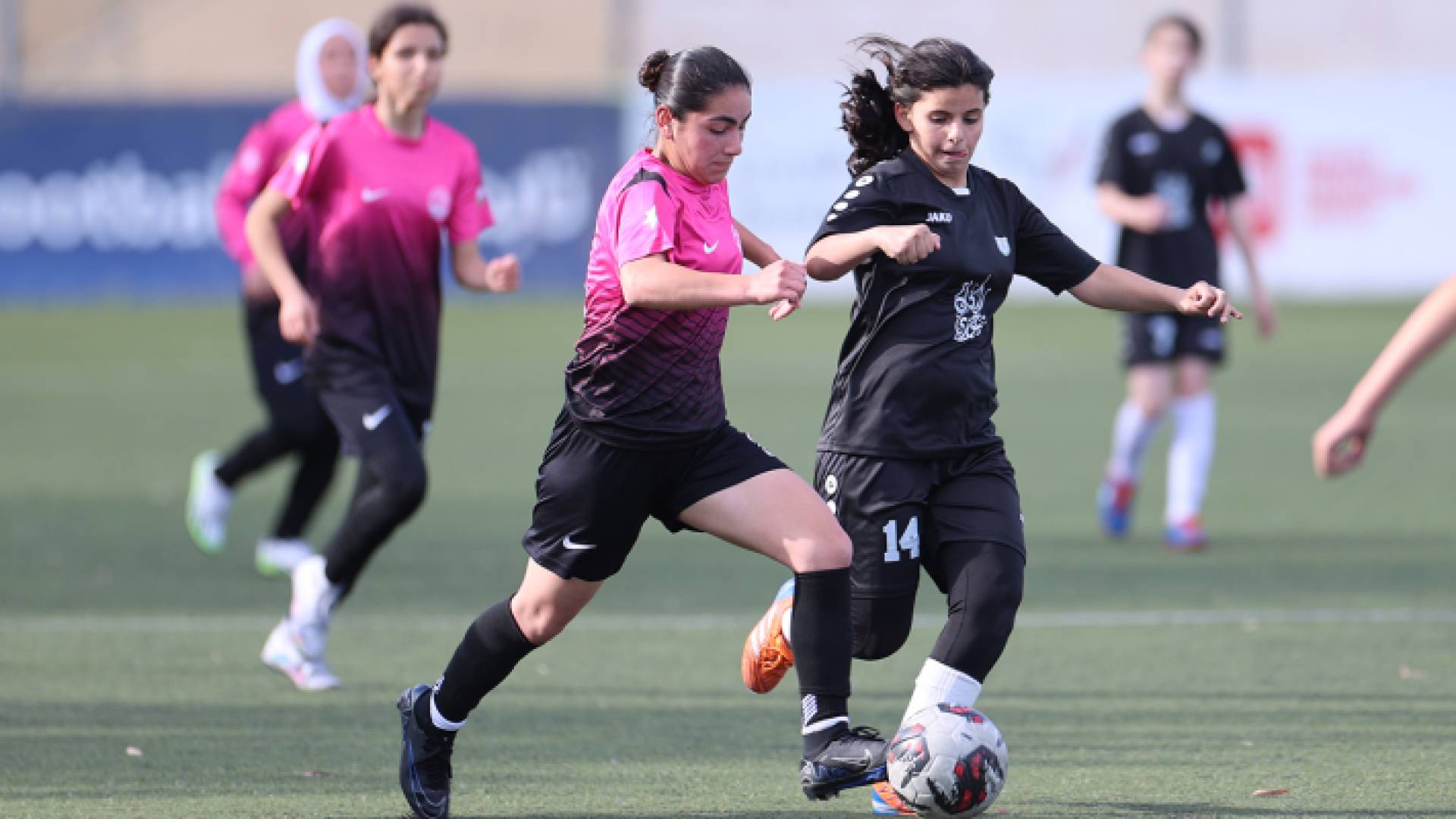 من المنافسات