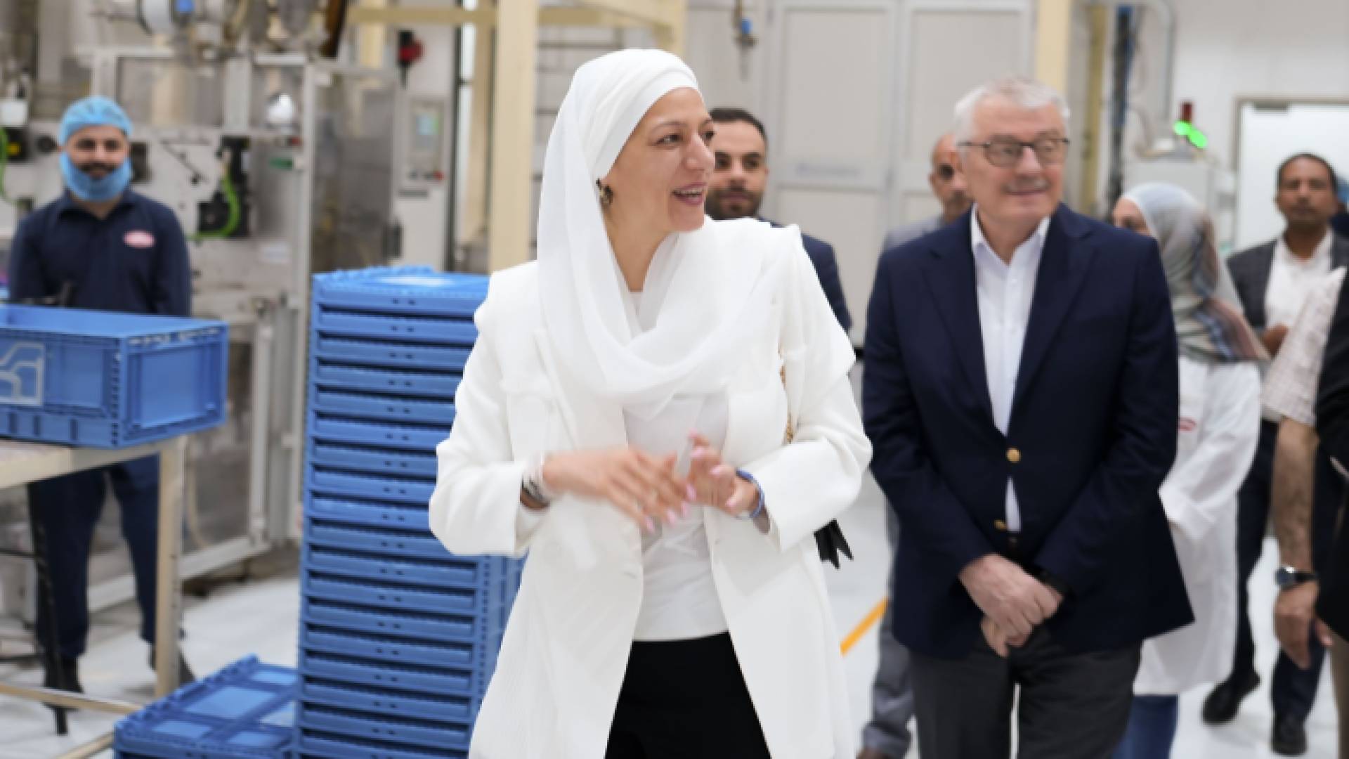 سمو الأميرة بسمة بنت علي تزور مصنع شركة "بن العميد"