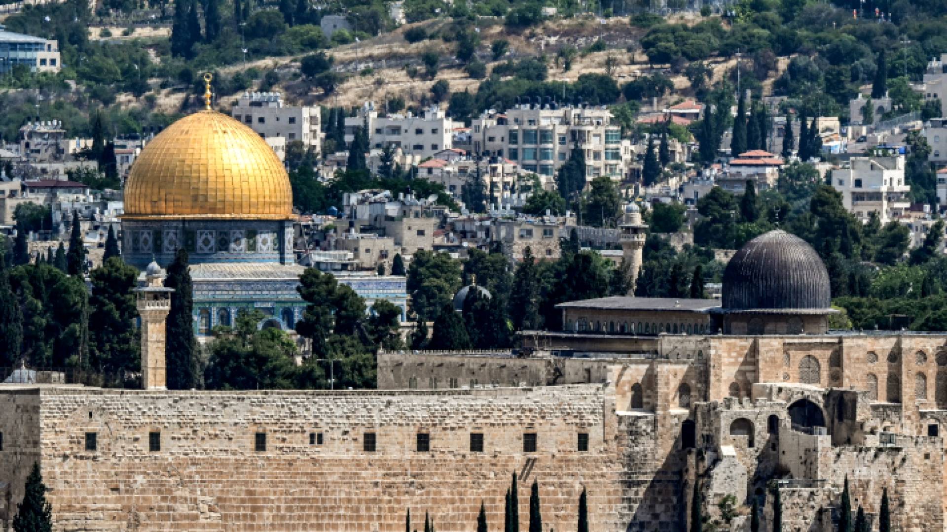 رحاب المسجد الأقصى في القدس