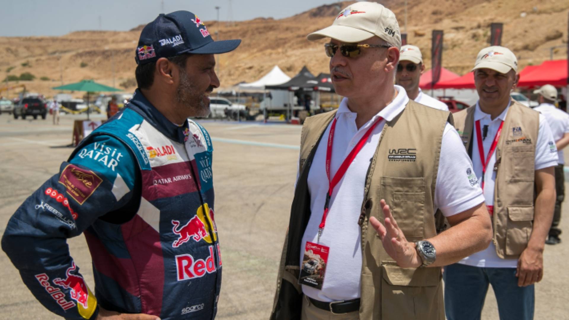 الأمير فيصل بن الحسين والسائق القطري ناصر العطية