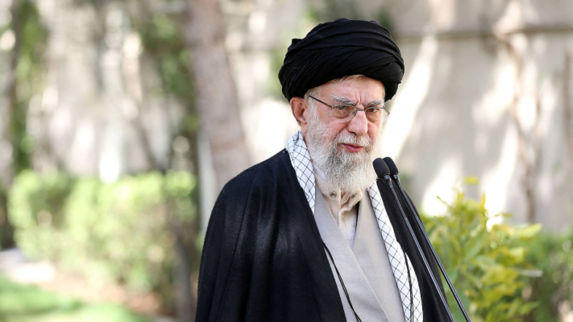 المرشد الإيراني علي خامنئي