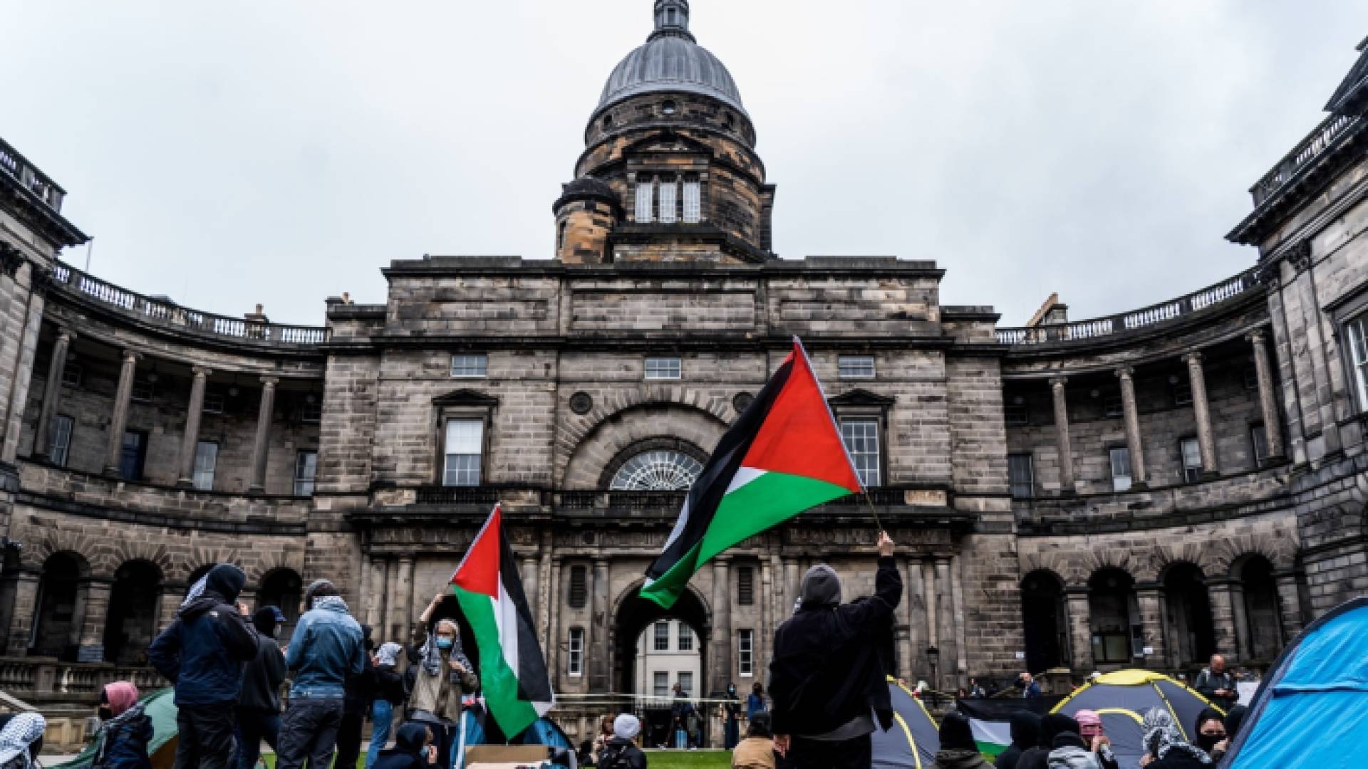 طلاب جامعة إدنبرة يحتجون دعما لفلسطين