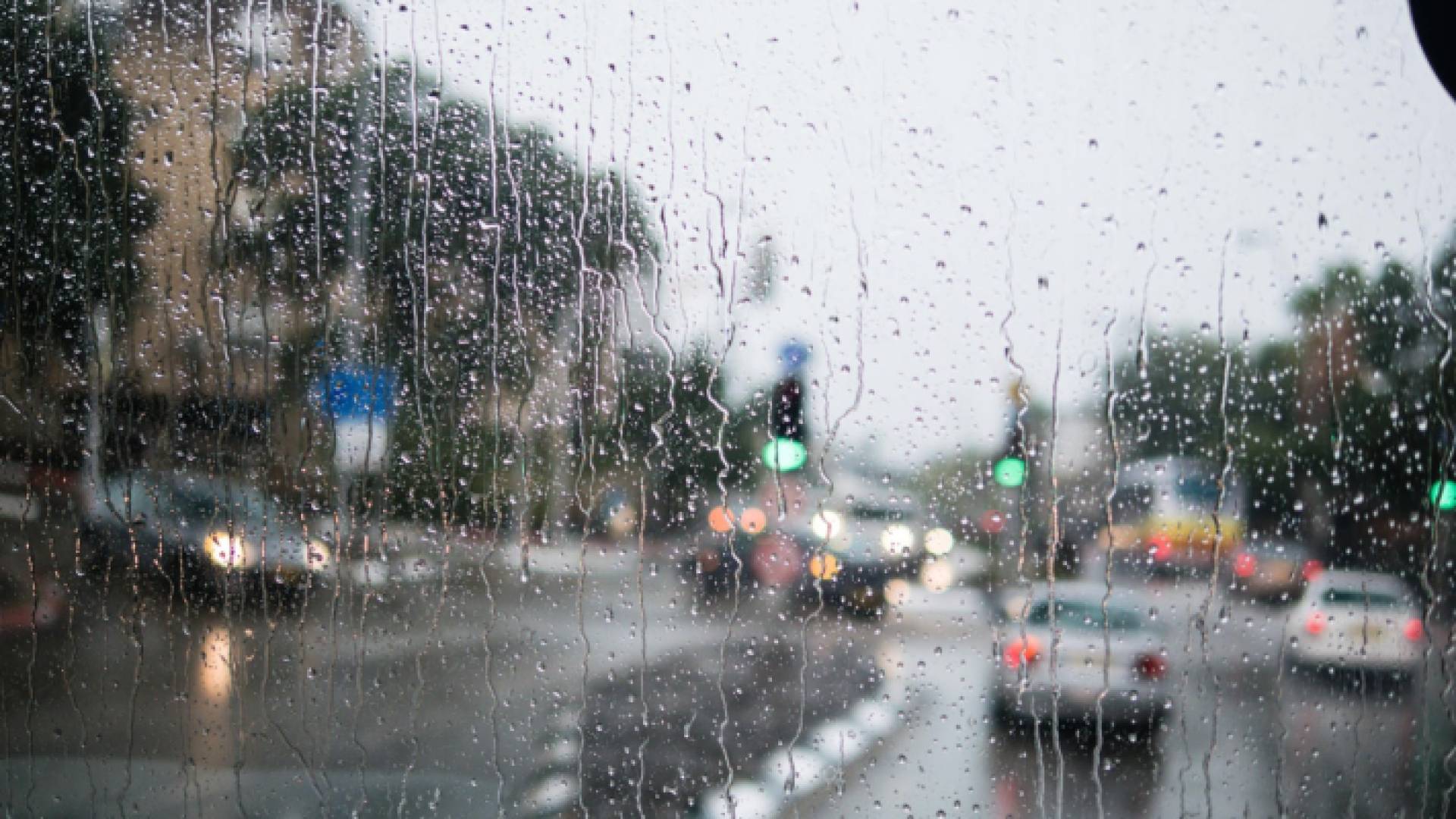 صورة تعبر عن هطول أمطار