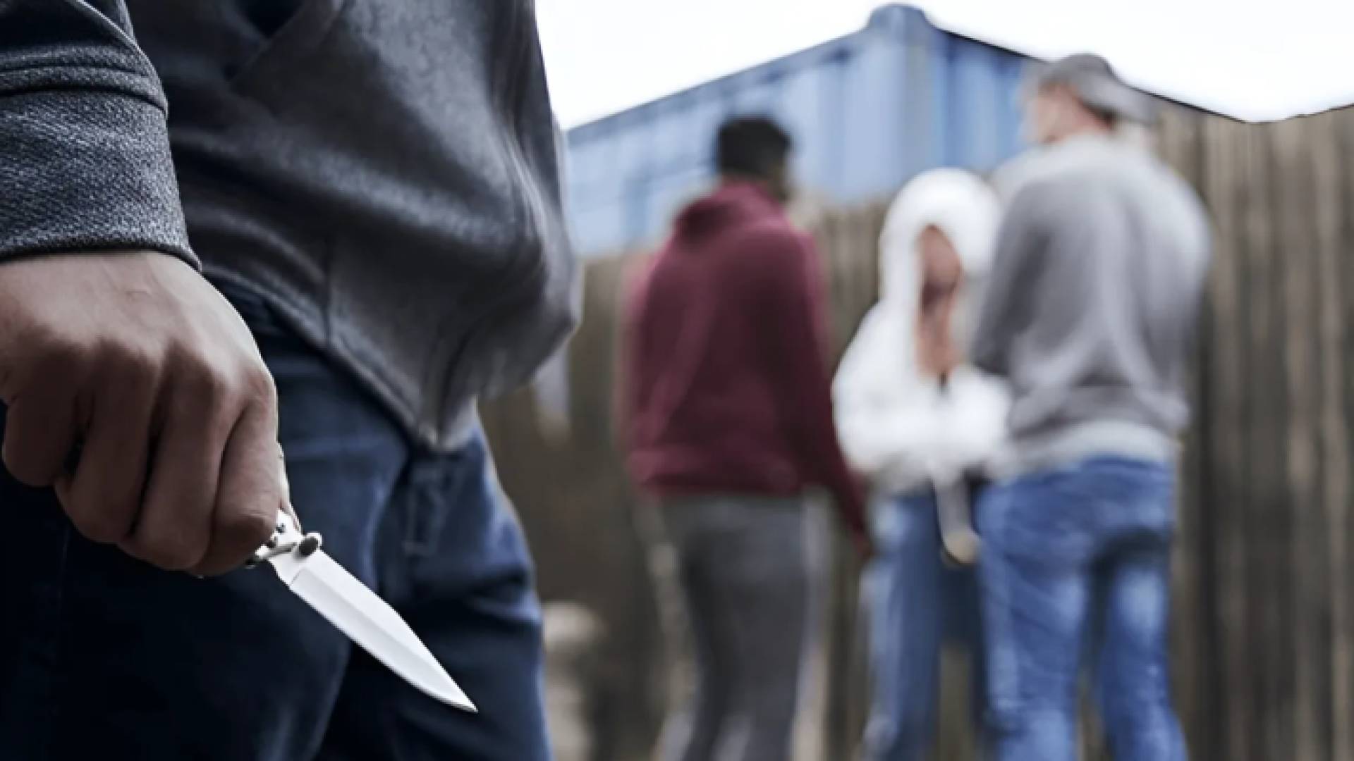 مشاجرة بين شبان واستخدام السلاح الأبيض