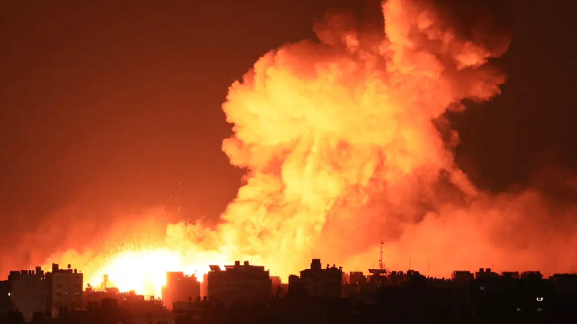 قصف عنيف على غزة