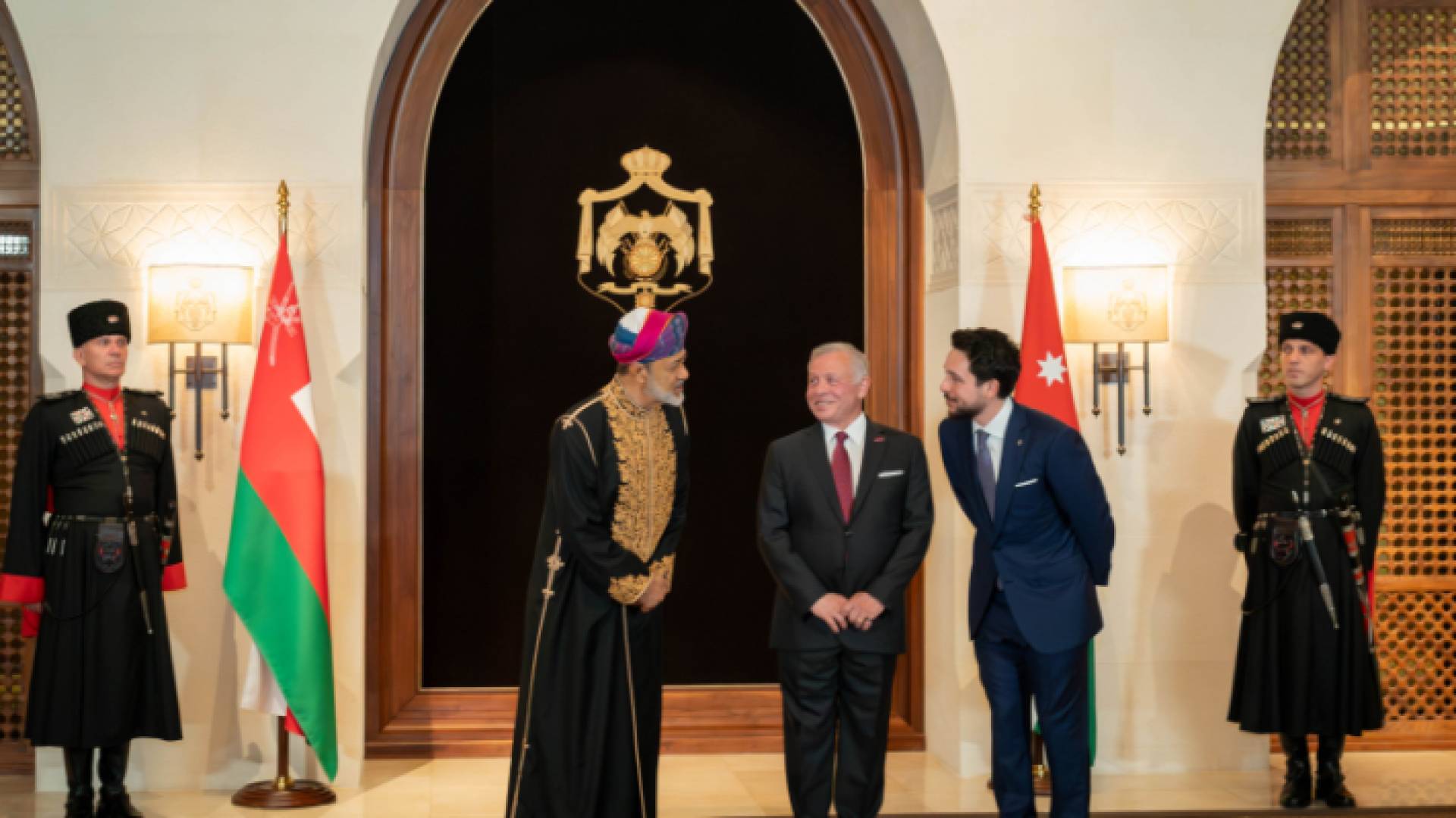 جلالة الملك عبدالله الثاني وجلالة السلطان هيثم بن طارق سلطان عمان