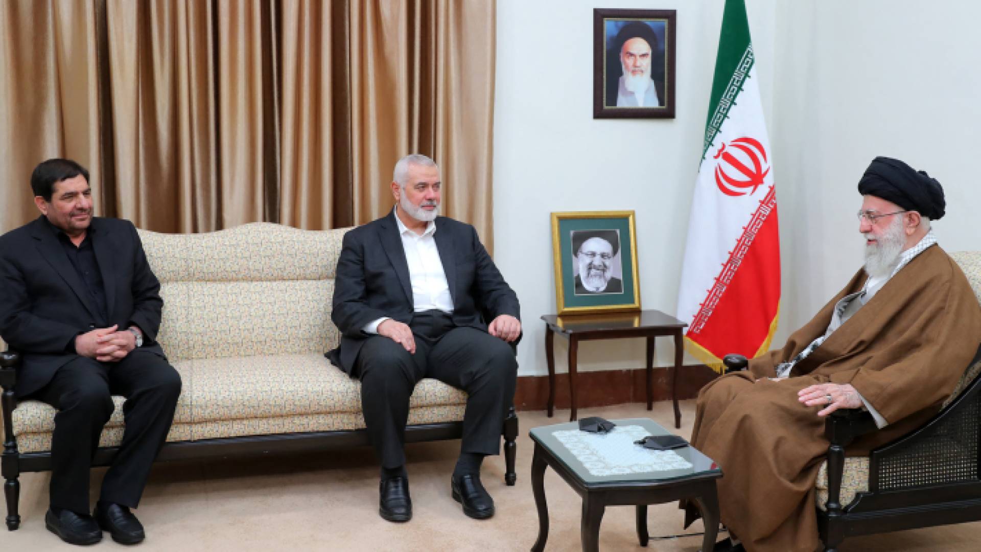 خامنئي وهنية