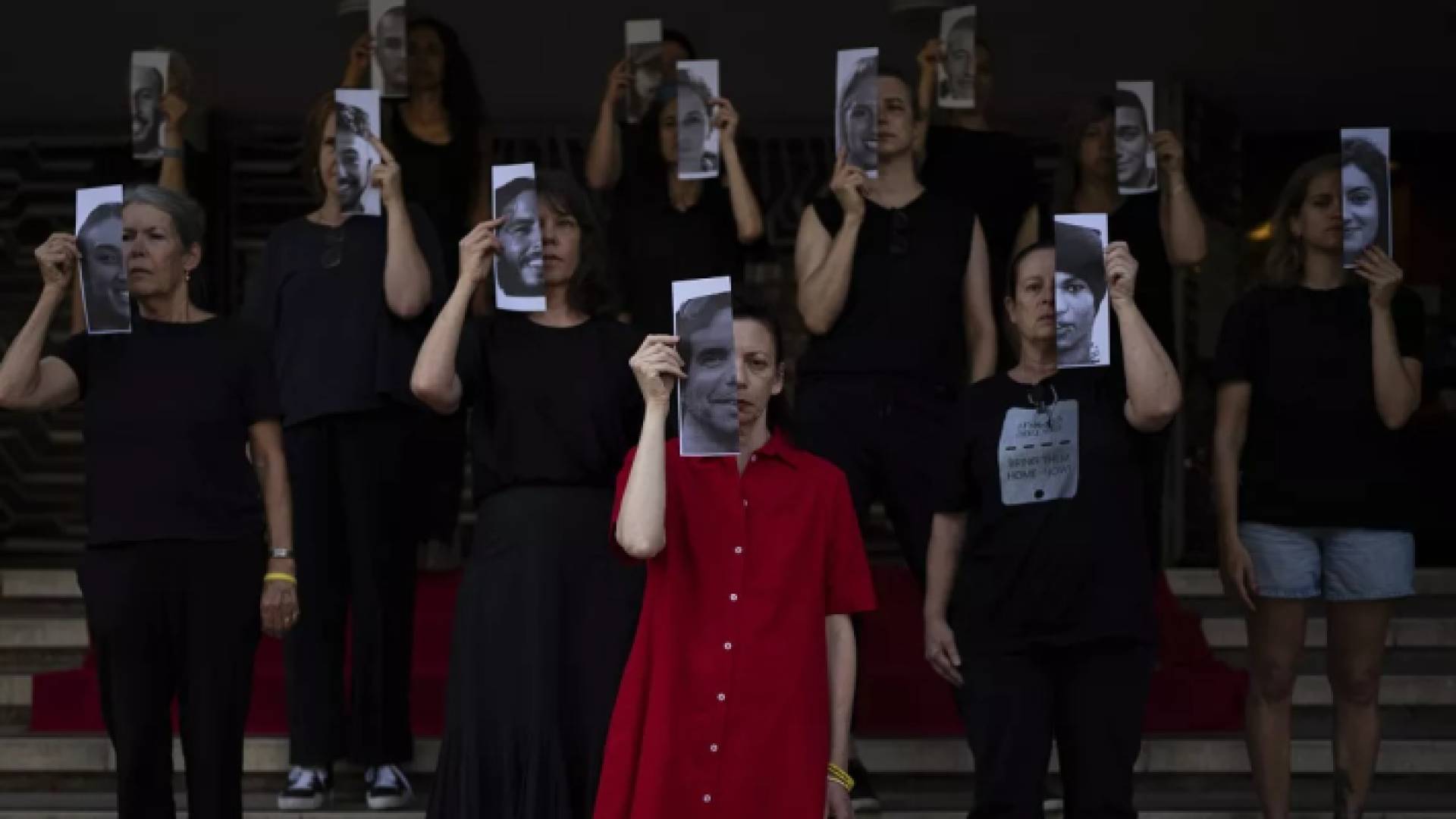 عائلات الأسرى المحتجزين في غزة