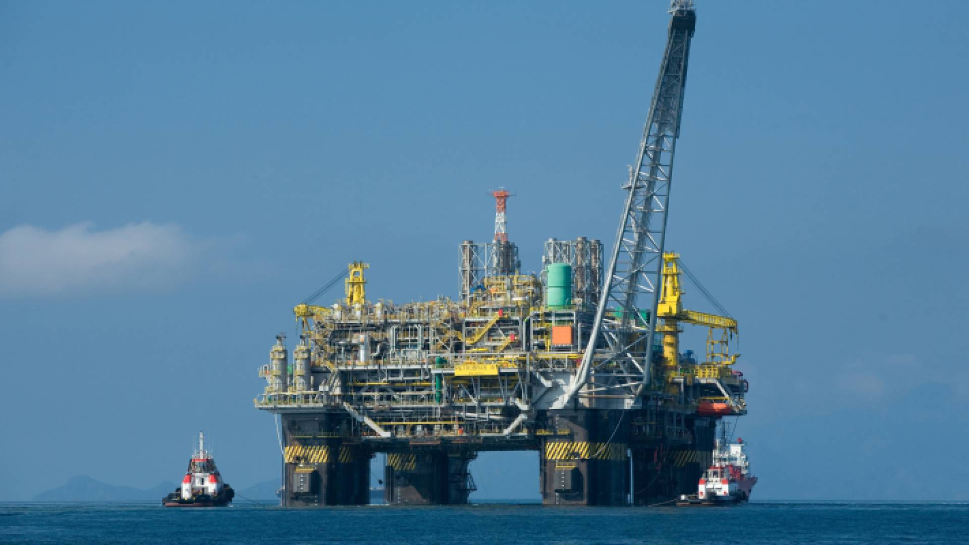 محطة نفط بحرية