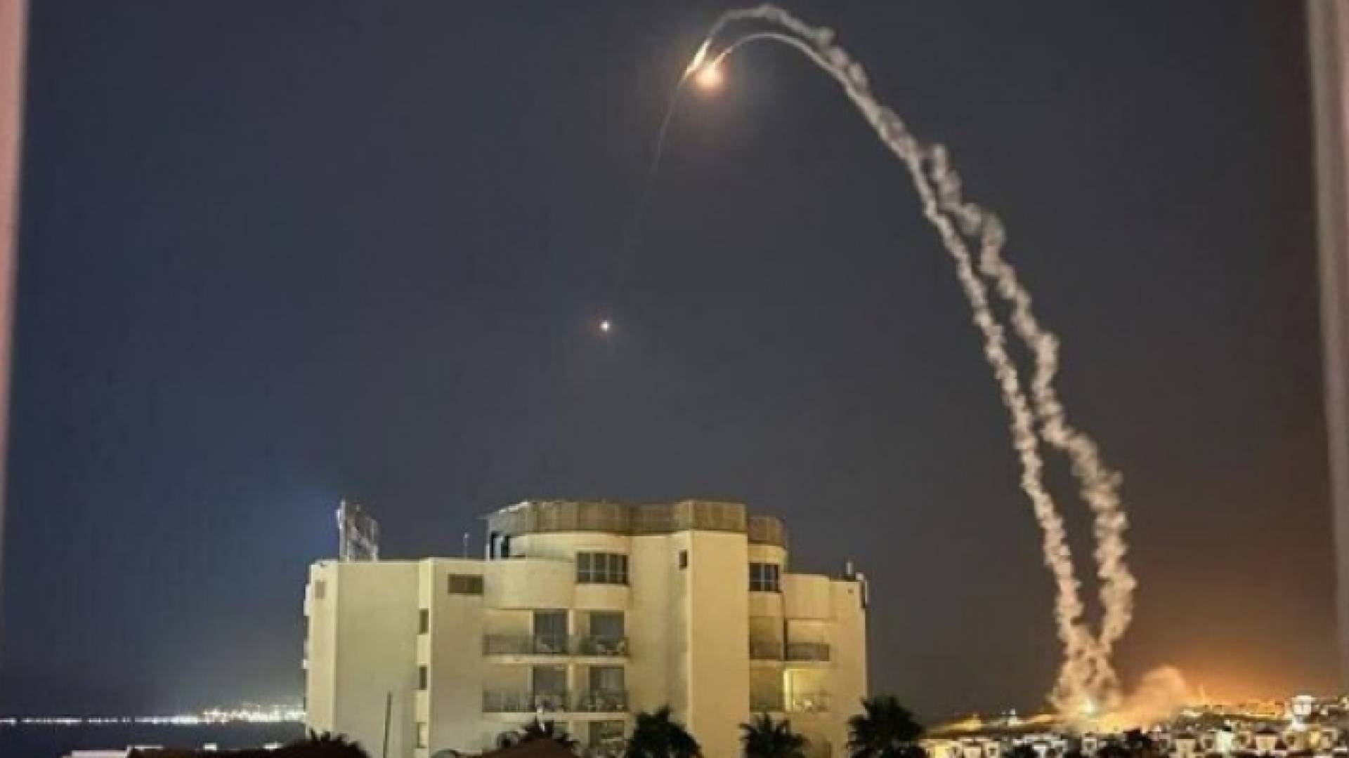 رشقات صاروخية "أرشيفية"