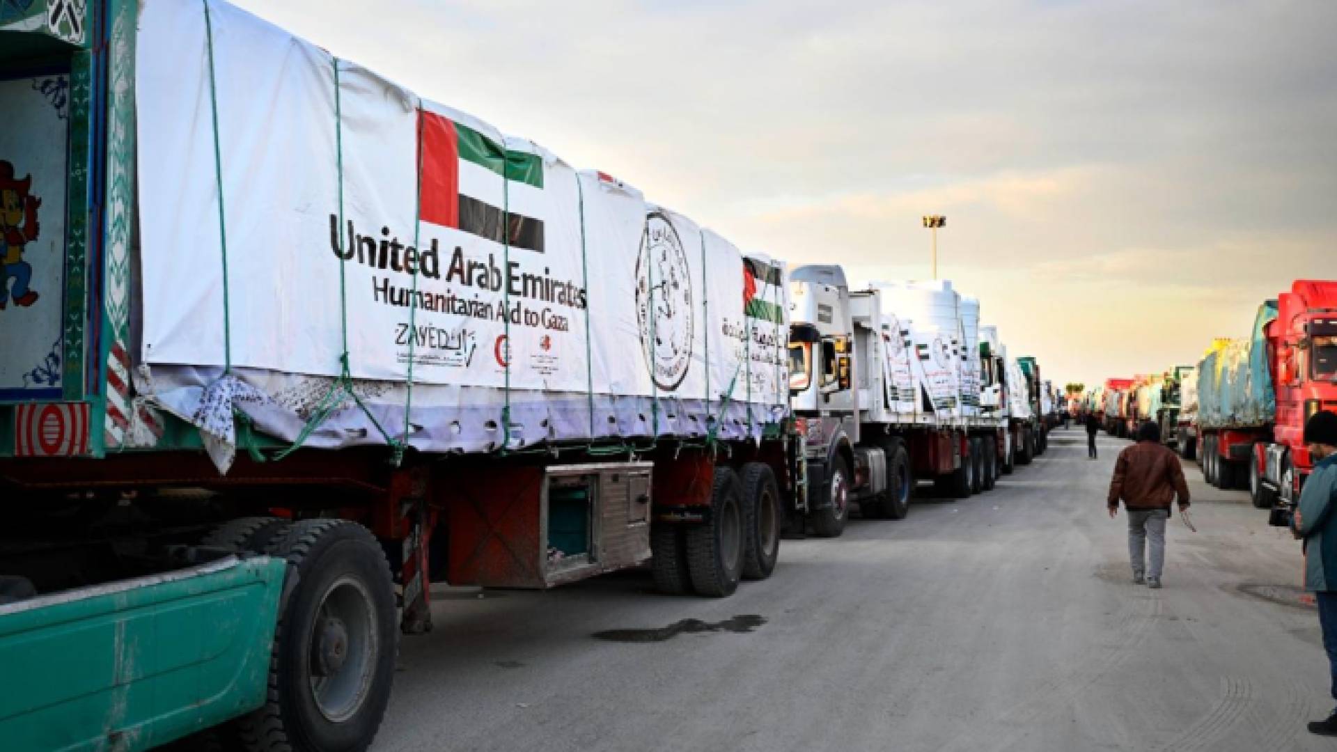 شراكات إماراتية فاعلة في الحملات الإنسانية مع الأردن ومصر وعمليات مشتركة مع فرنسا وألمانيا وبريطانيا والولايات المتحدة لإيصال المساعدات