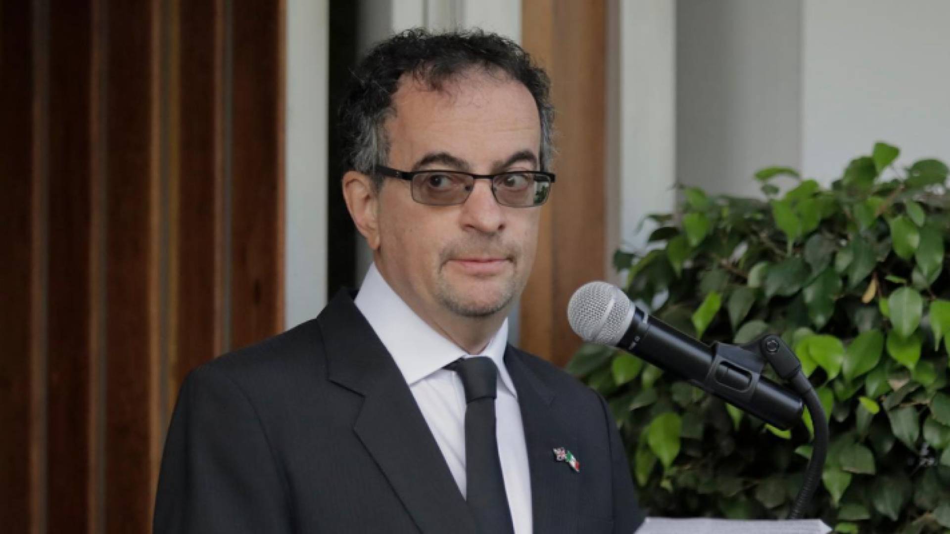 السفير البريطاني جون بنجامين لدى المكسيك