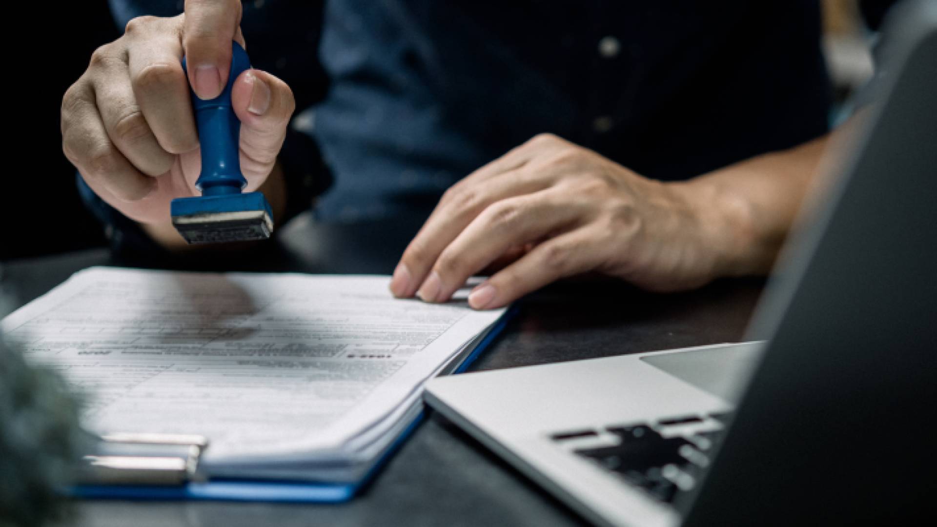 ختم وثائق "تعبيرية"