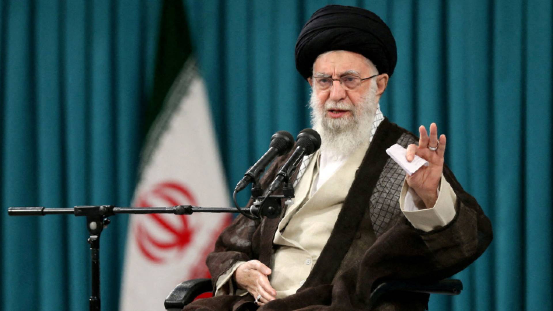 لمرشد الإيراني علي خامنئي