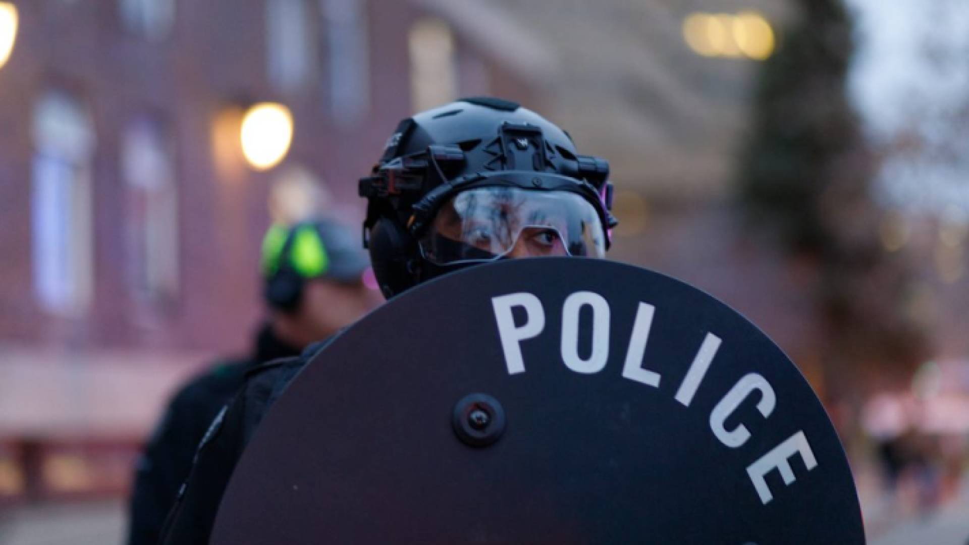 رجل أمن - تعبيرية