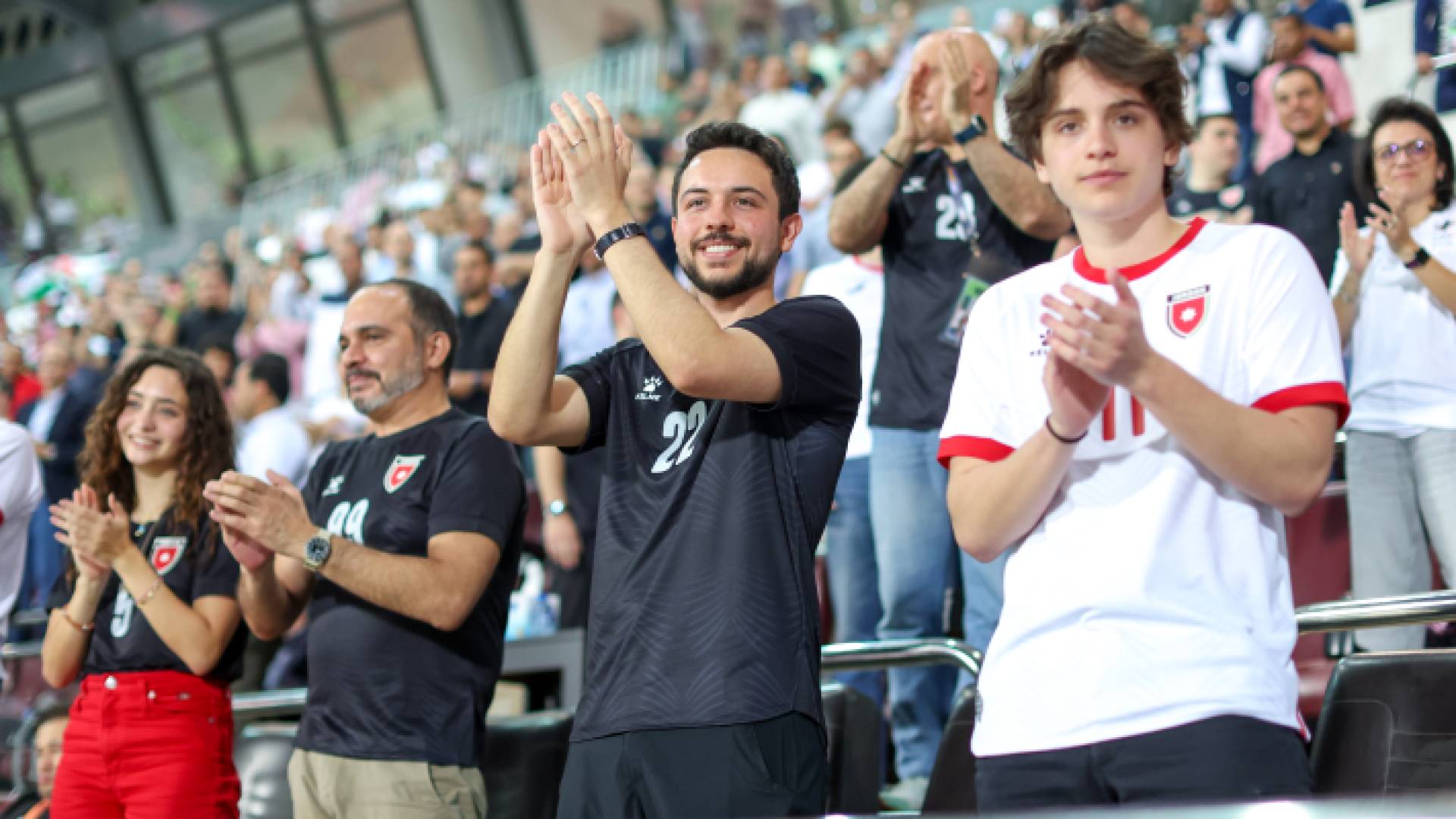 ولي العهد وعدد من أصحاب السمو