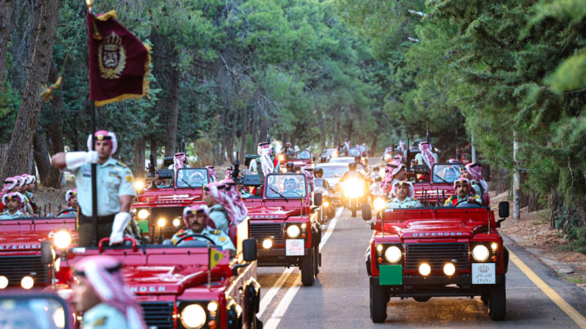 الموكب الأحمر