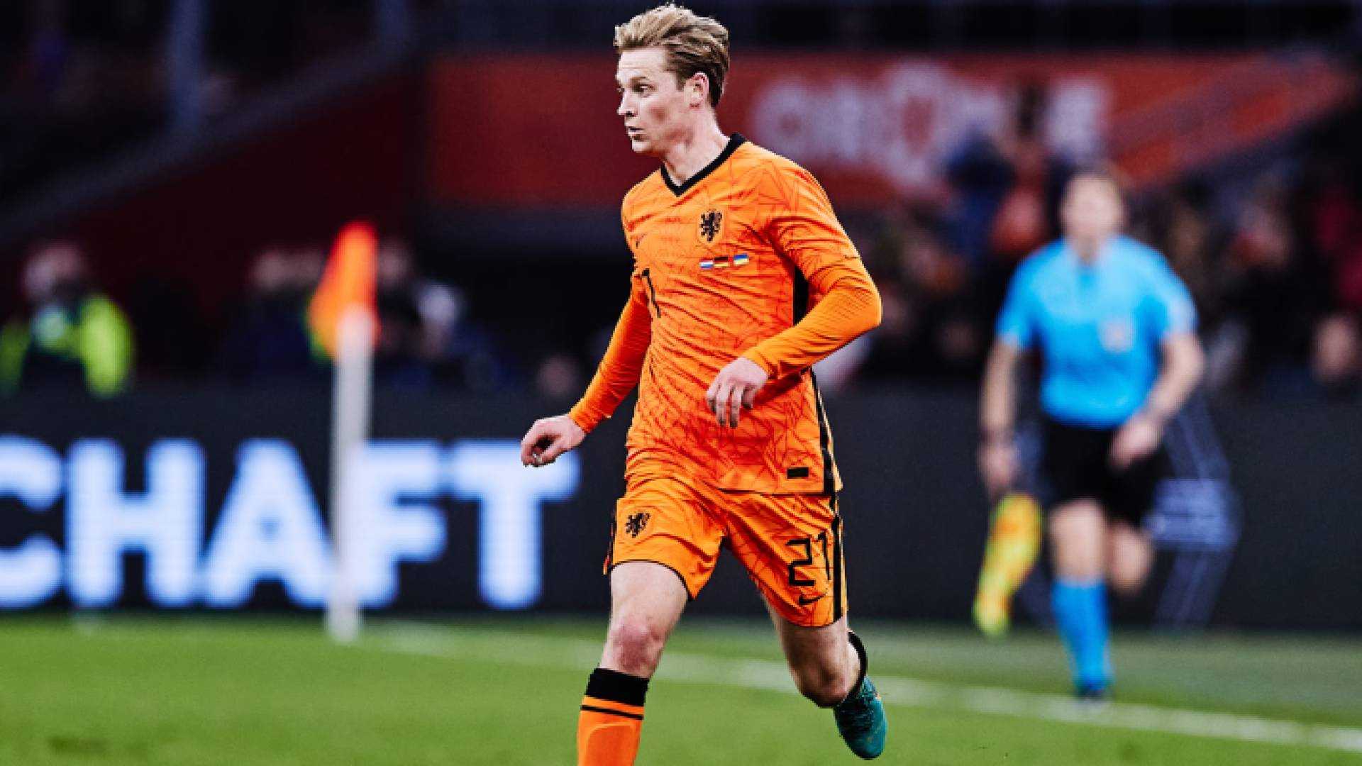 اللاعب الهولندي فرينكي دي يونغ