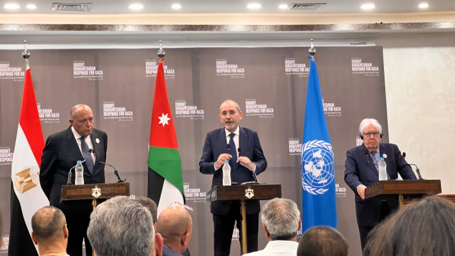 من المؤتمر الصحفي المشترك بين وزير الخارجية أيمن الصفدي ونظيره المصري سامح شكري و منسق الإغاثة الأممي مارتن غريفيث